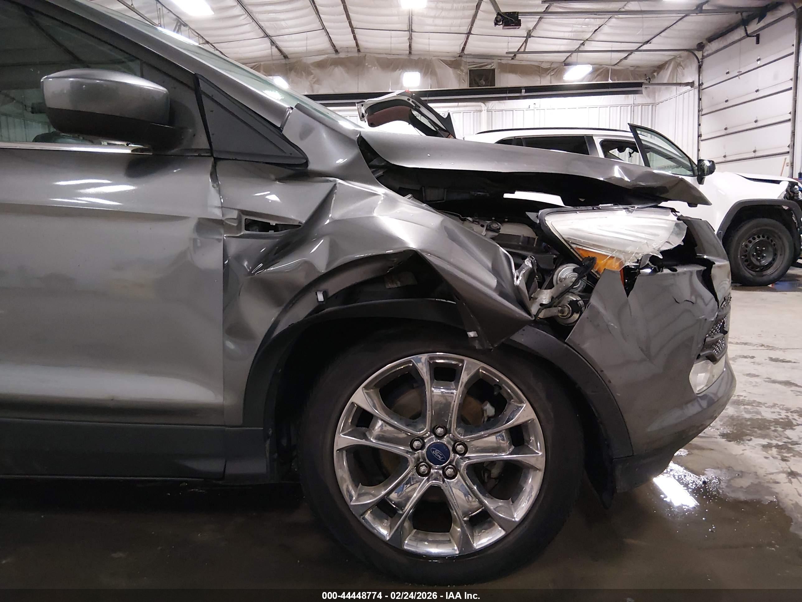 FORD ESCAPE image 6