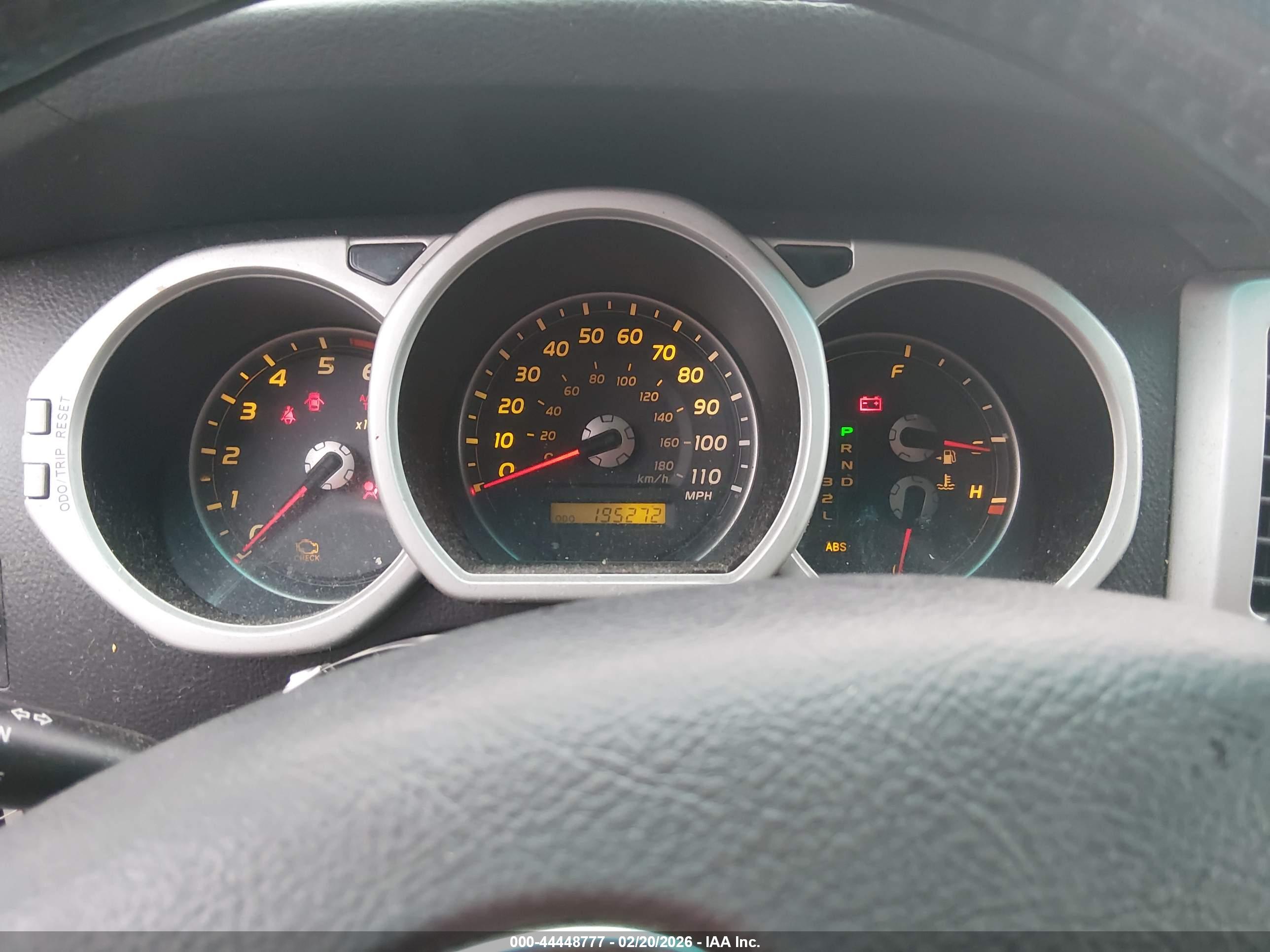 TOYOTA 4RUNNER image 7
