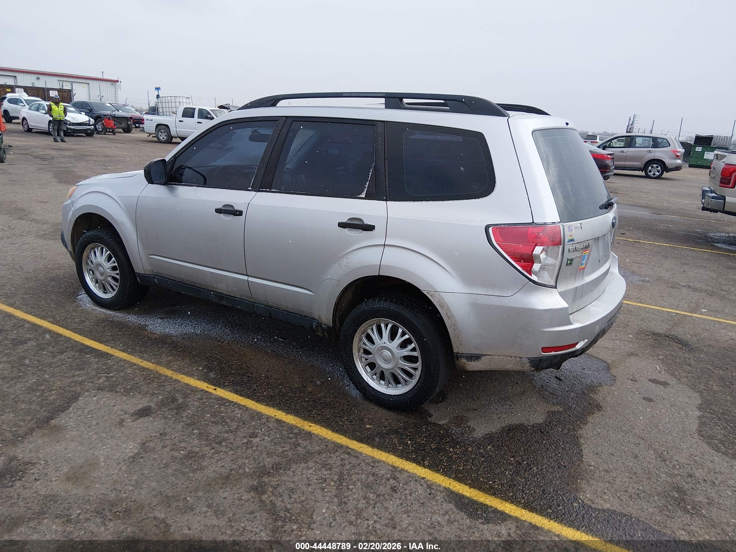 SUBARU FORESTER image 3