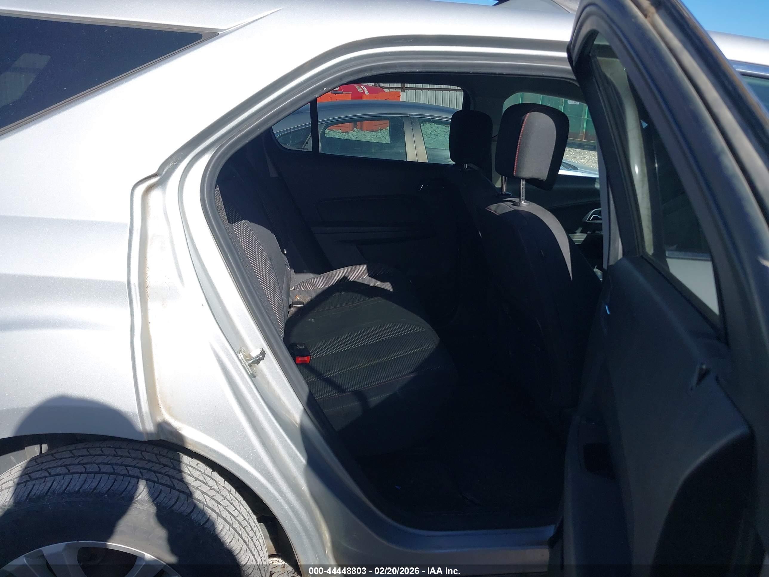 CHEVROLET EQUINOX image 8