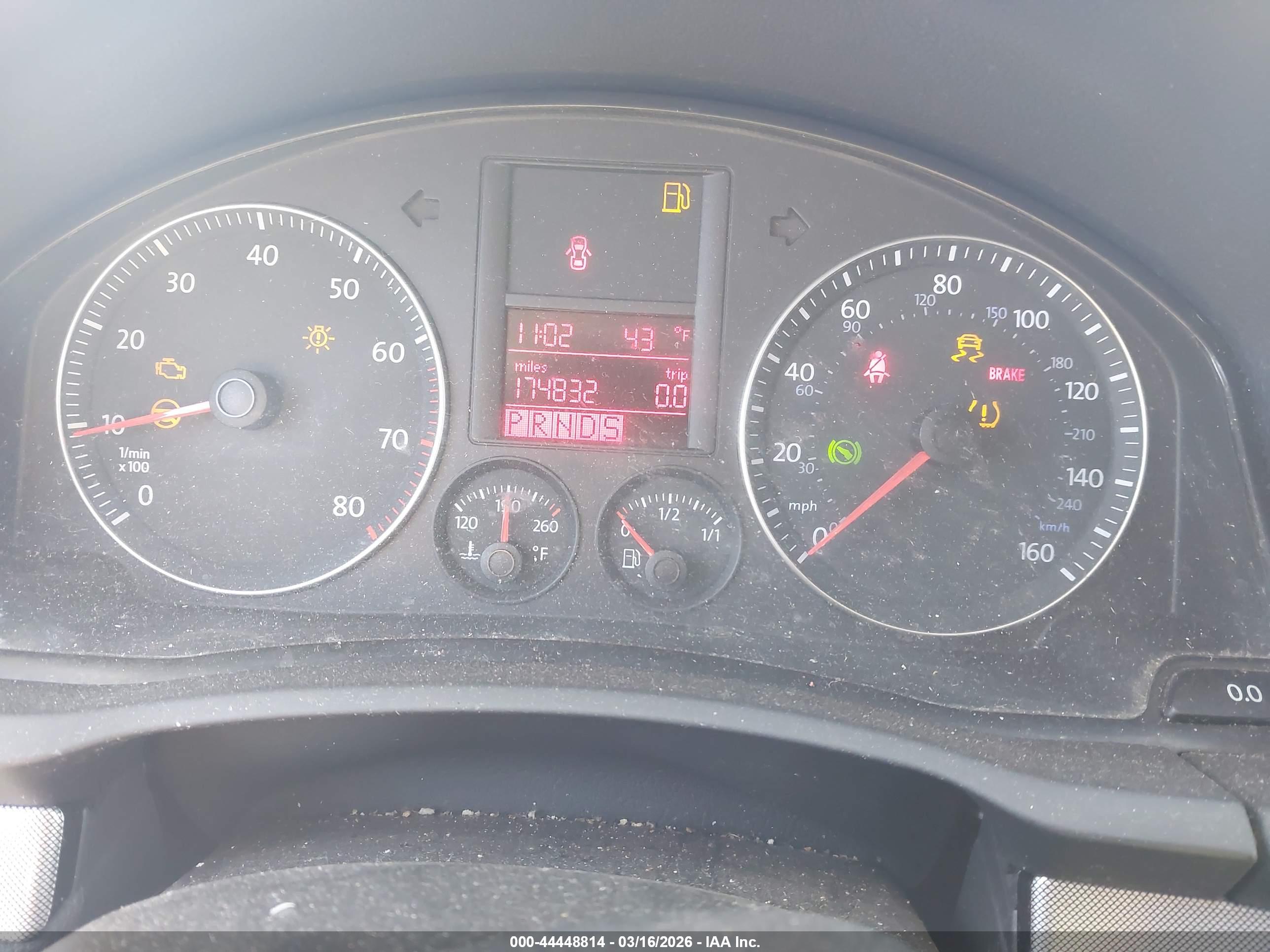 VOLKSWAGEN JETTA image 7