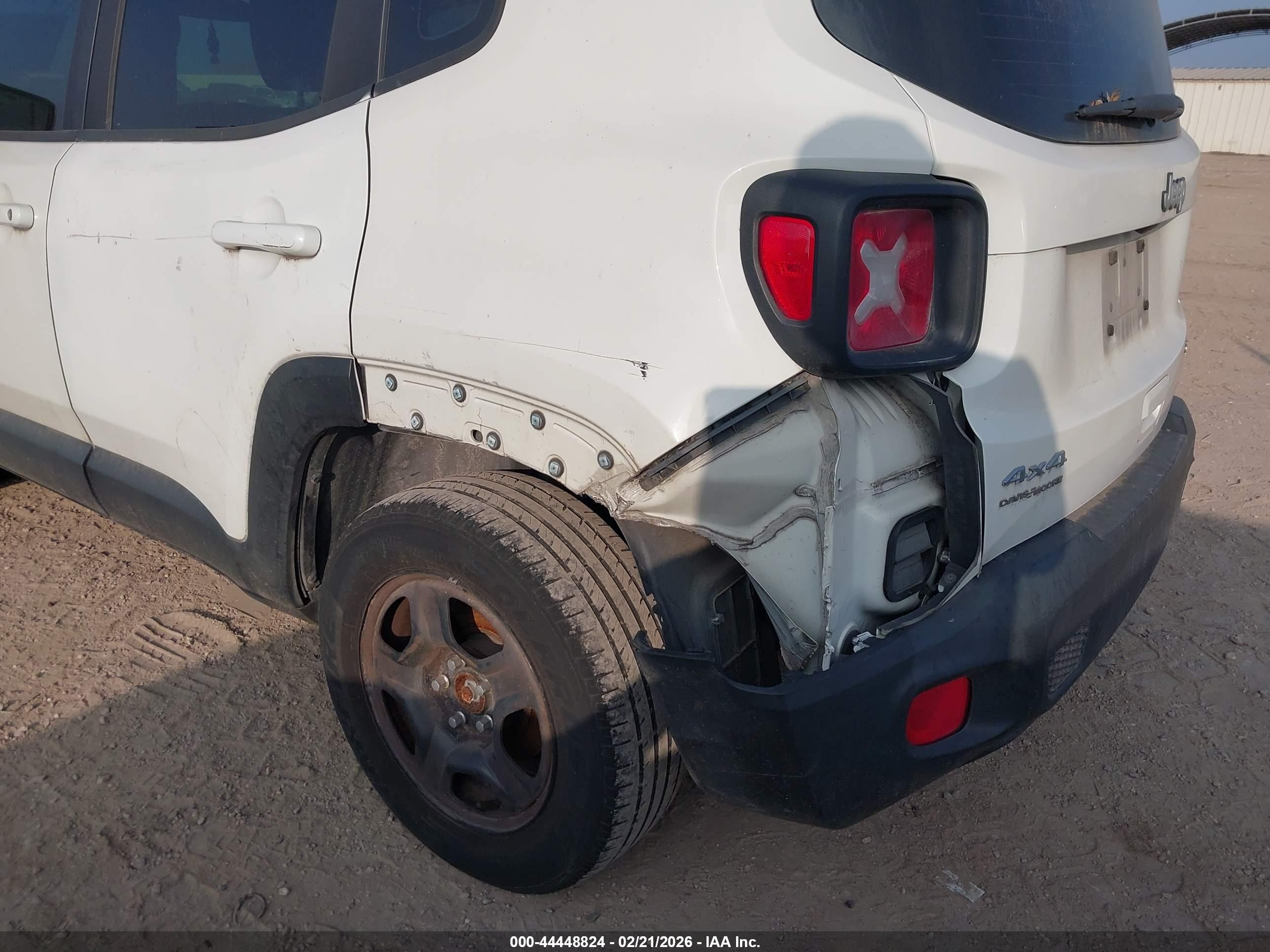 JEEP RENEGADE image 6