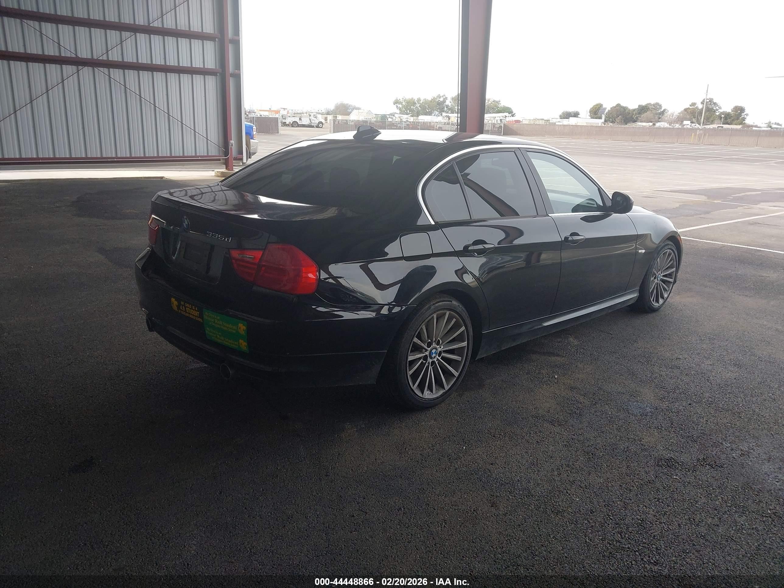 BMW 335D image 4