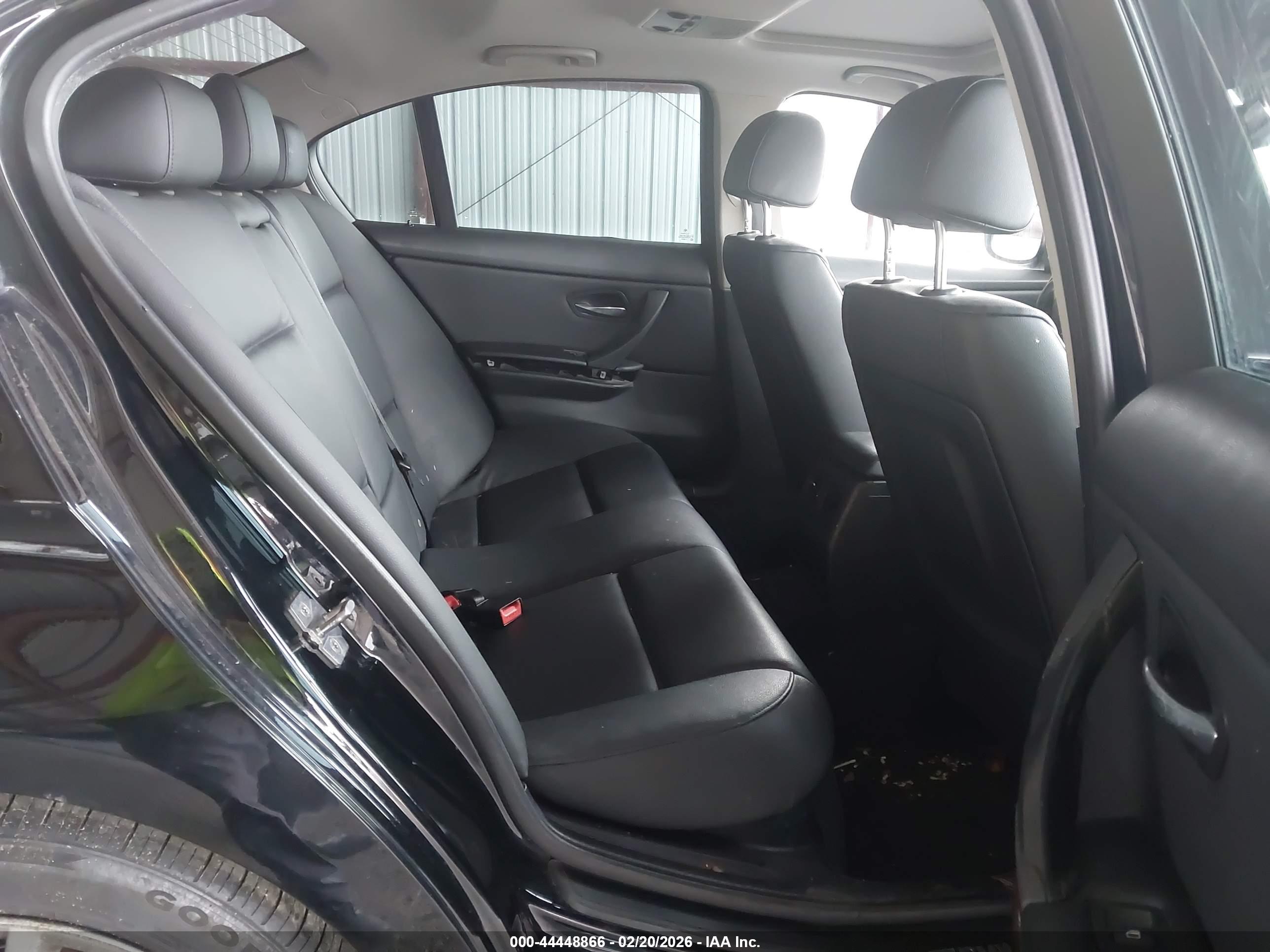 BMW 335D image 8