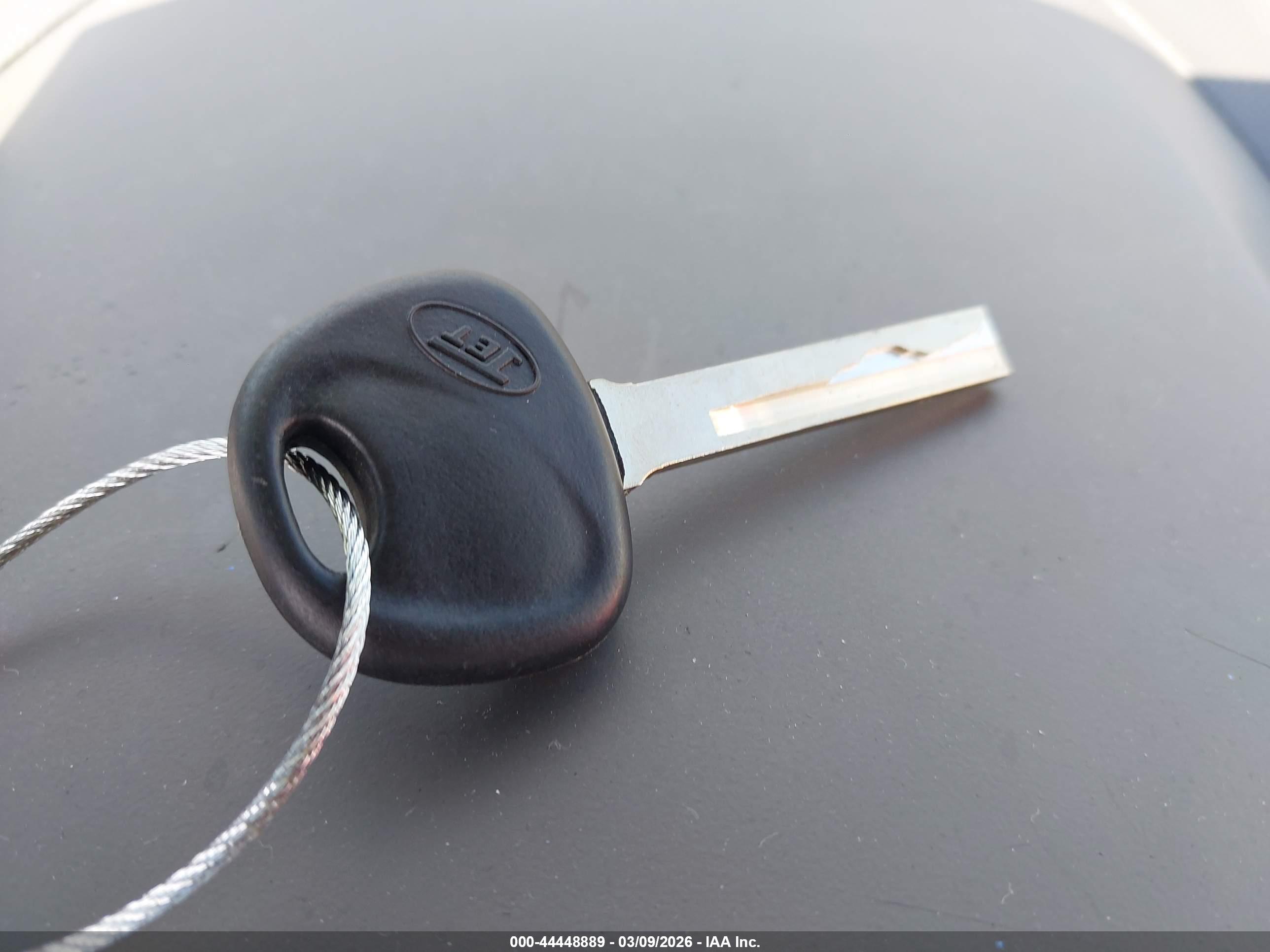 HYUNDAI ACCENT image 11
