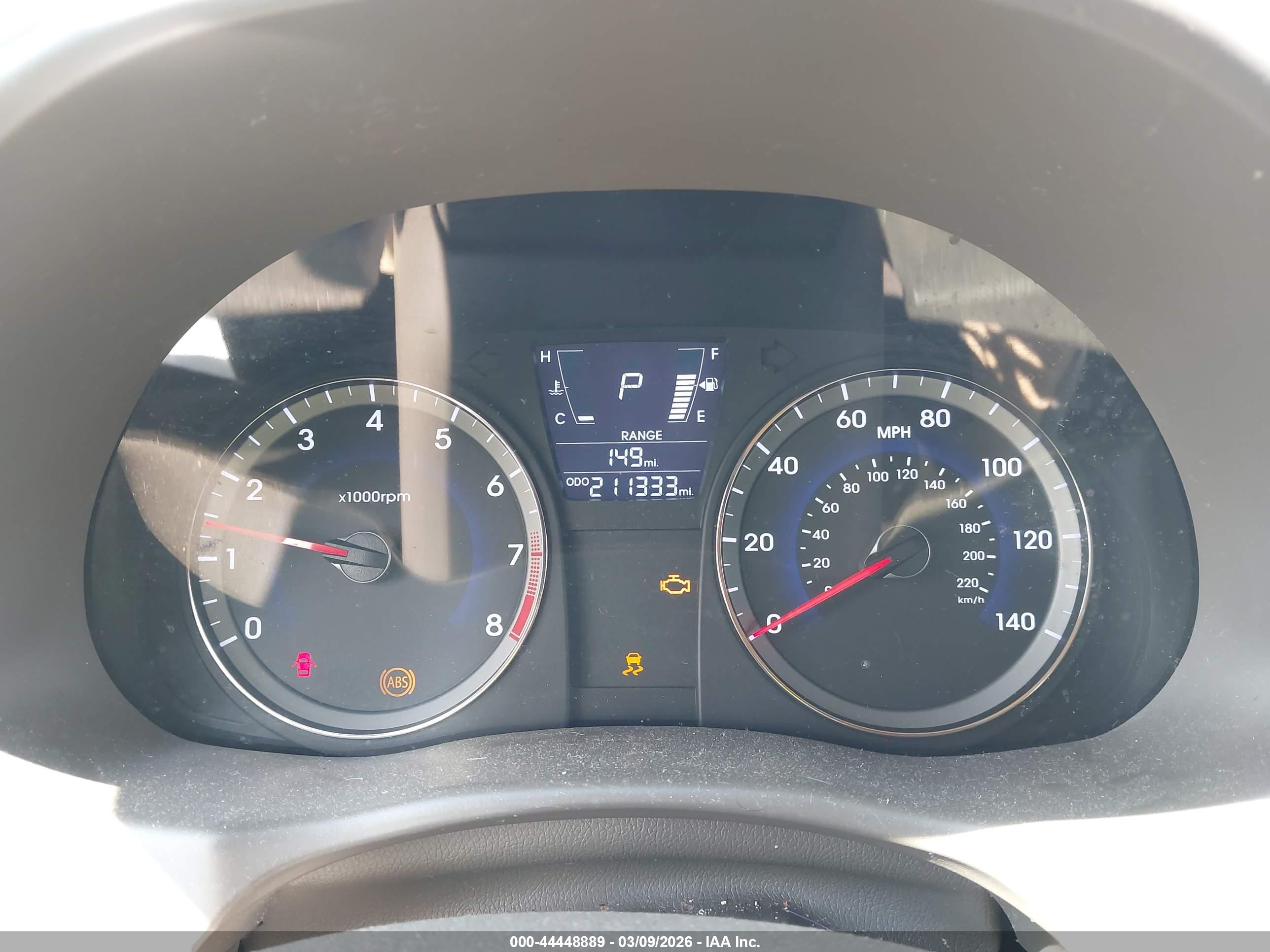 HYUNDAI ACCENT image 7
