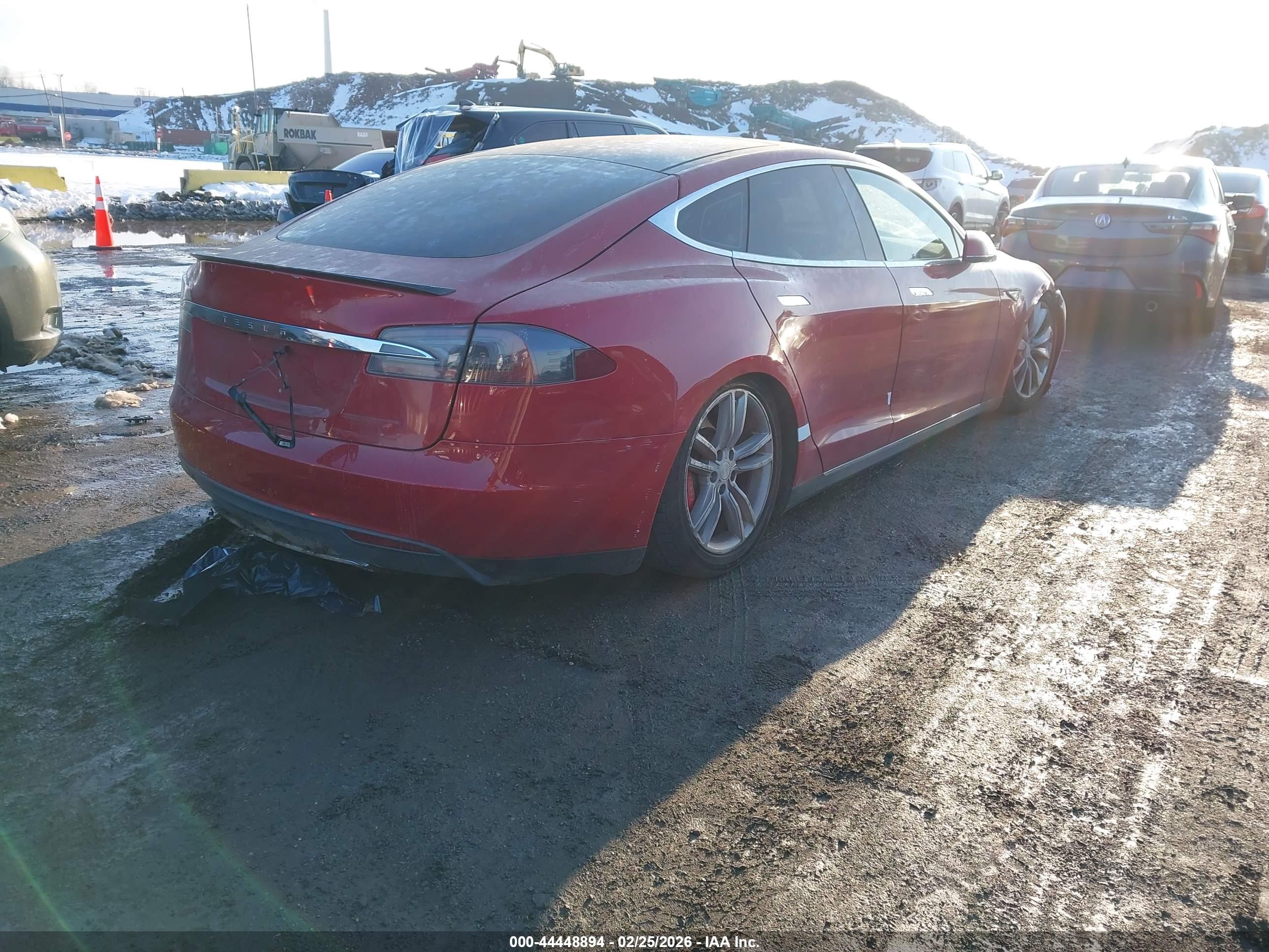 TESLA MODEL image 4