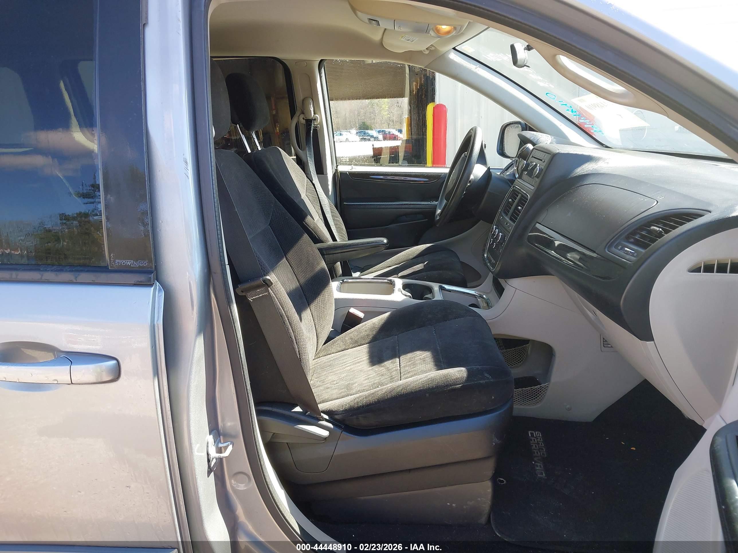 DODGE GRAND image 5