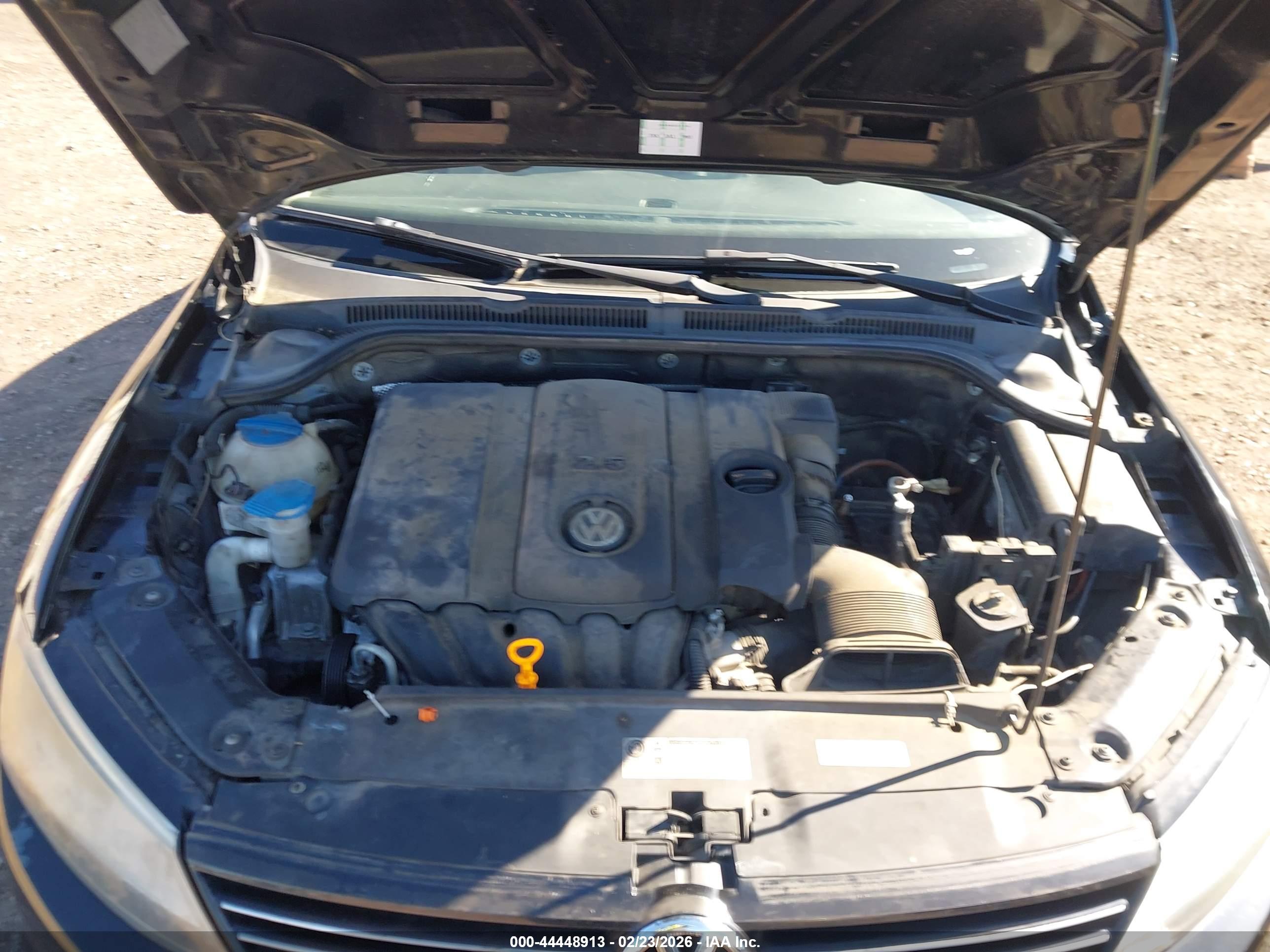 VOLKSWAGEN JETTA image 10