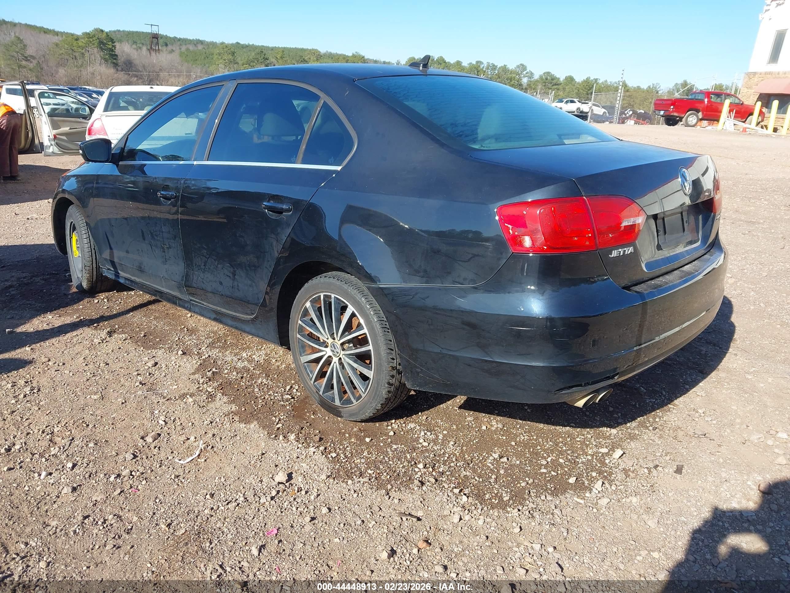 VOLKSWAGEN JETTA image 3
