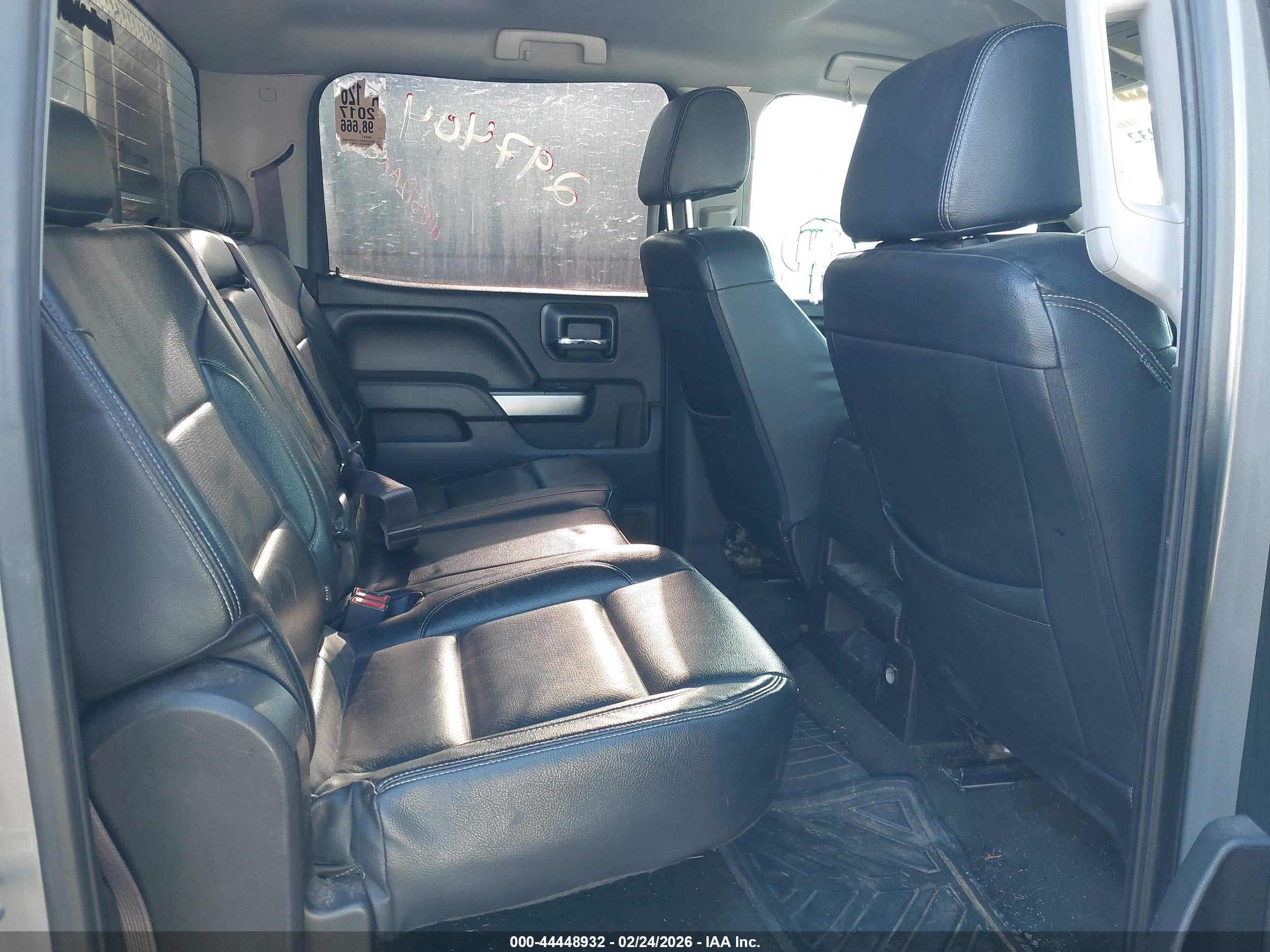 CHEVROLET SILVERADO image 8