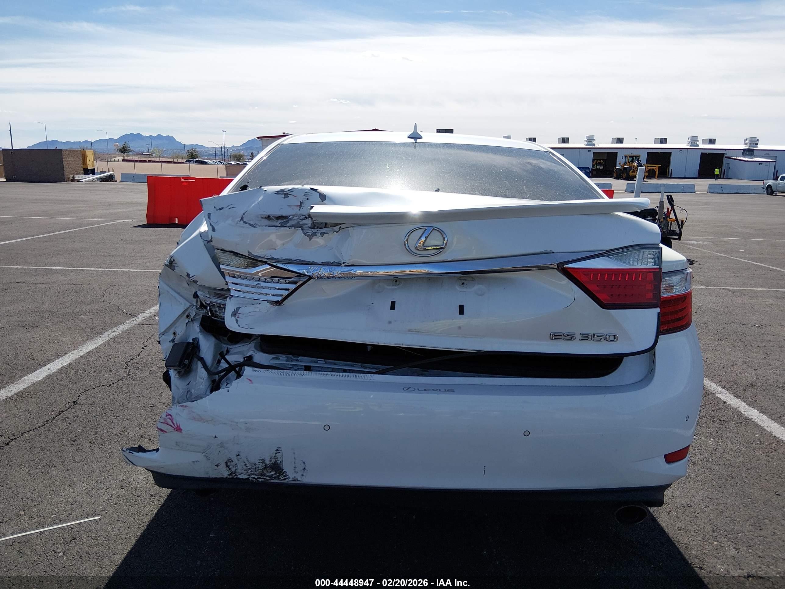 LEXUS ES image 6