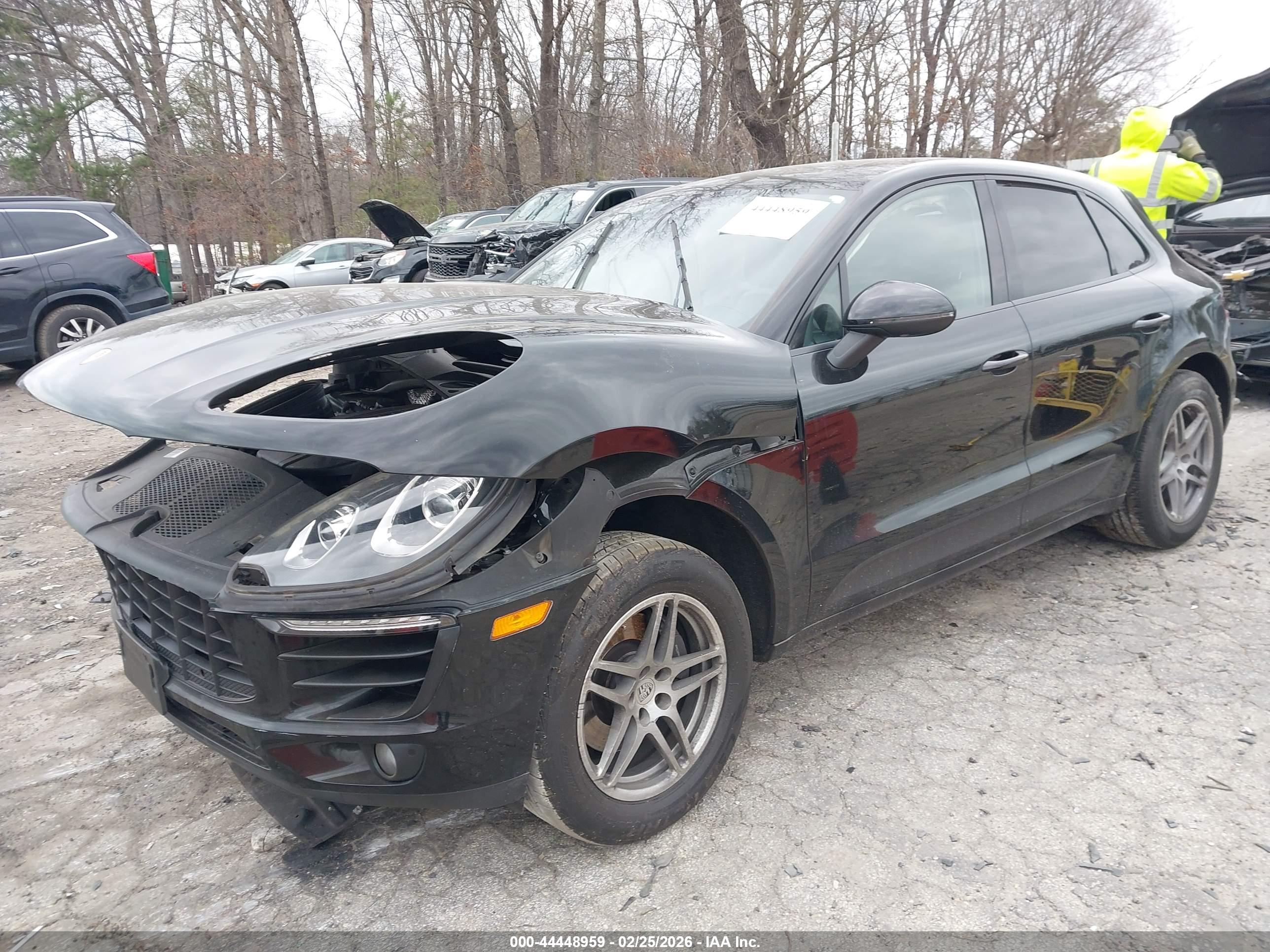 PORSCHE MACAN image 2
