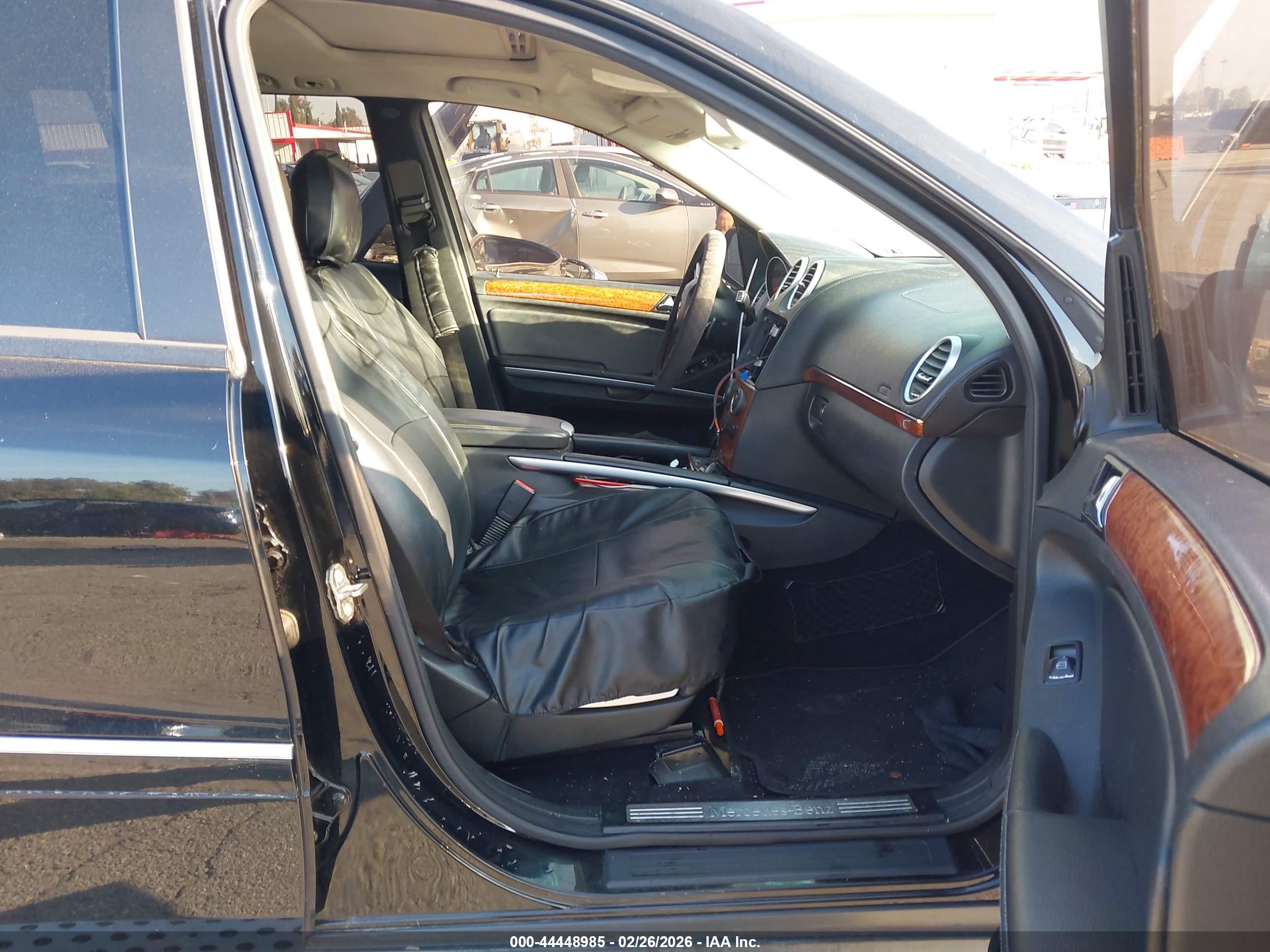 MERCEDES-BENZ GL image 5