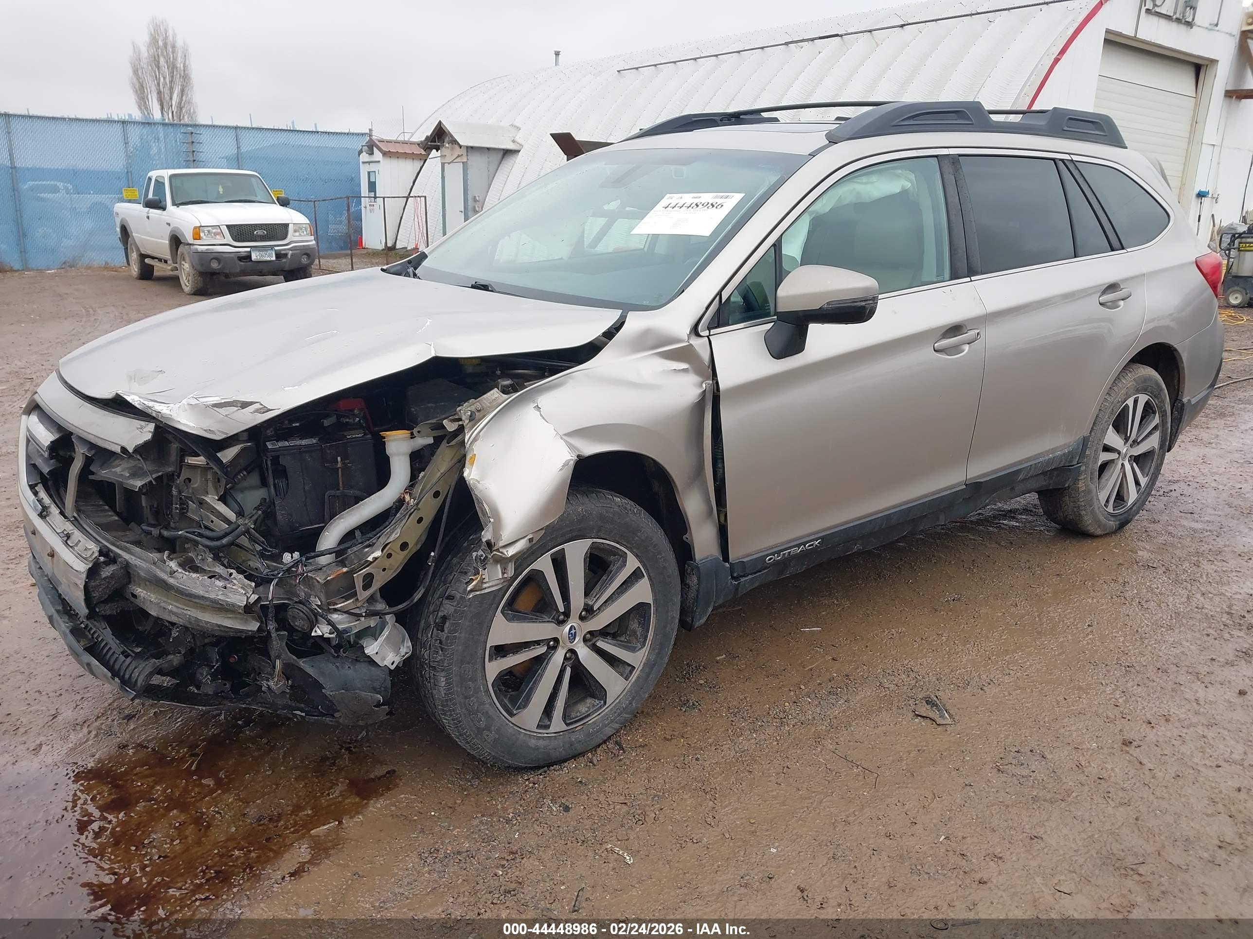 SUBARU OUTBACK image 2