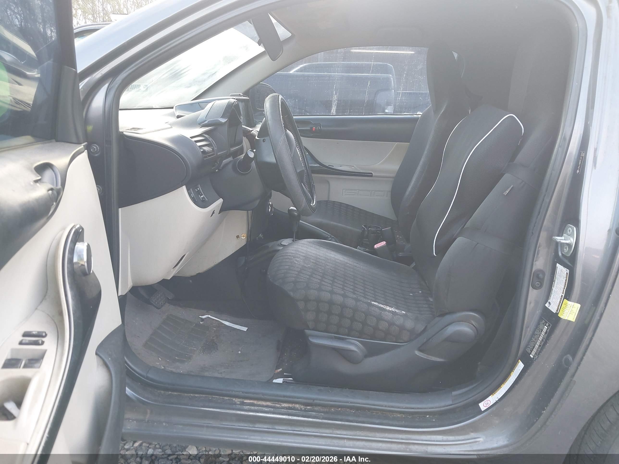 SCION IQ image 5