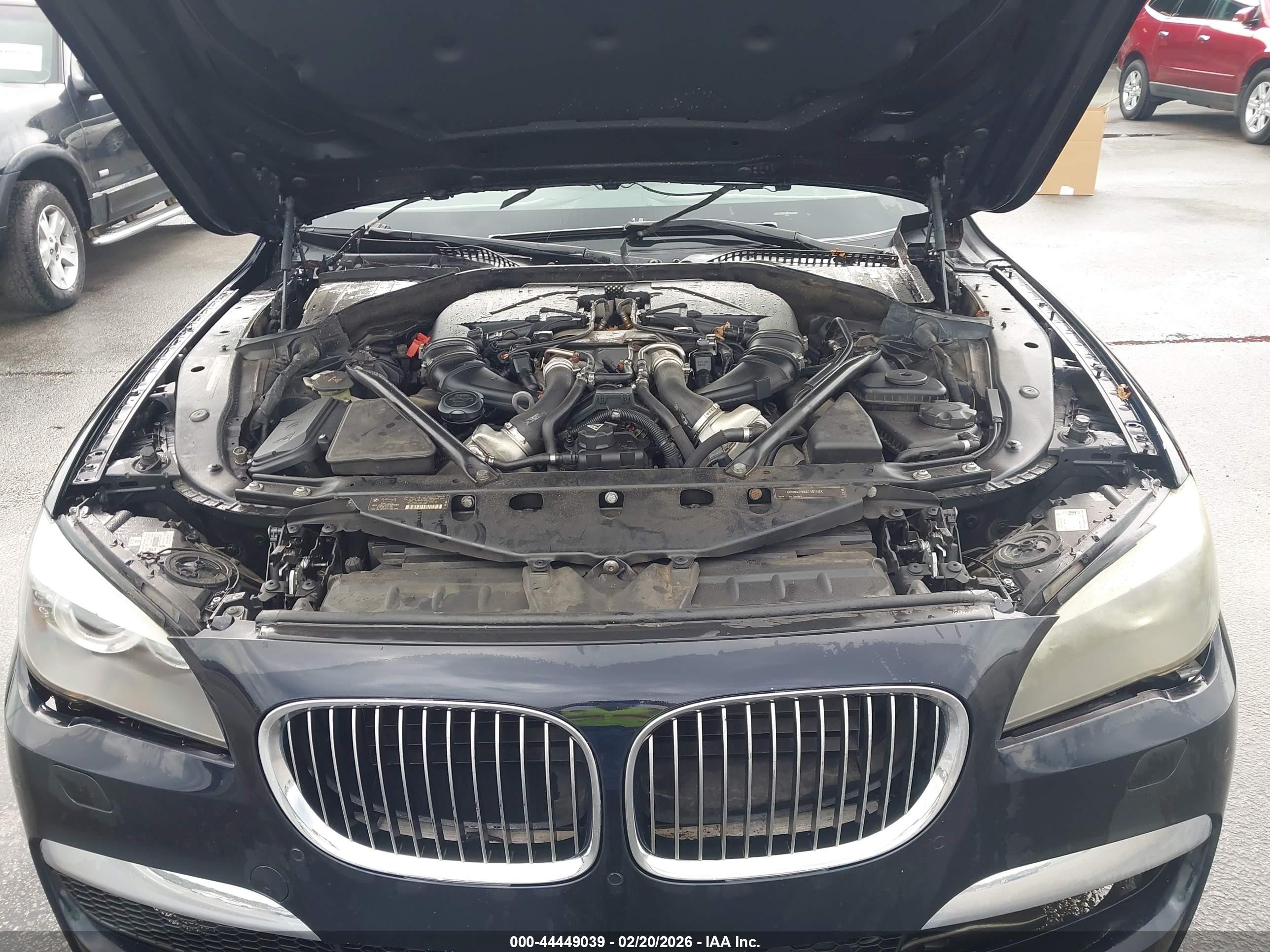BMW 750I image 10
