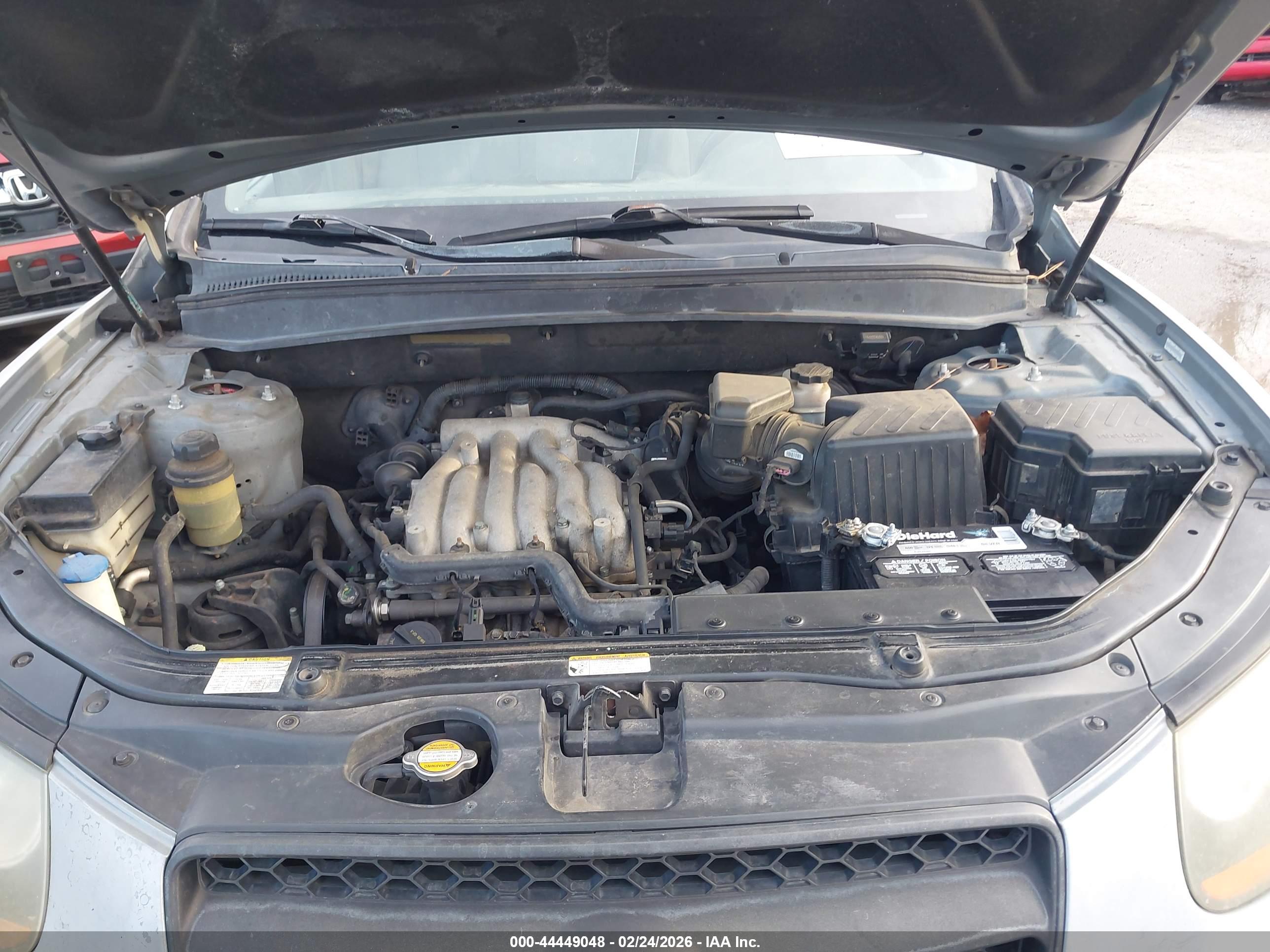 HYUNDAI SANTA image 10