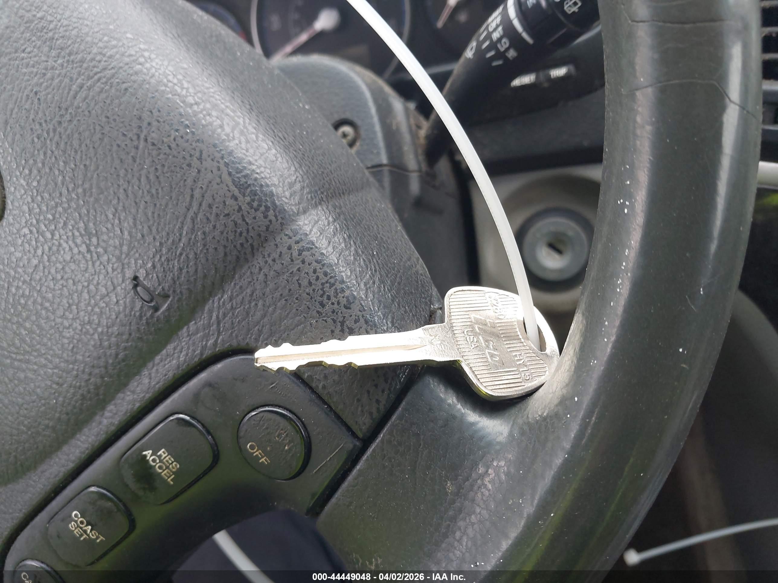 HYUNDAI SANTA image 11