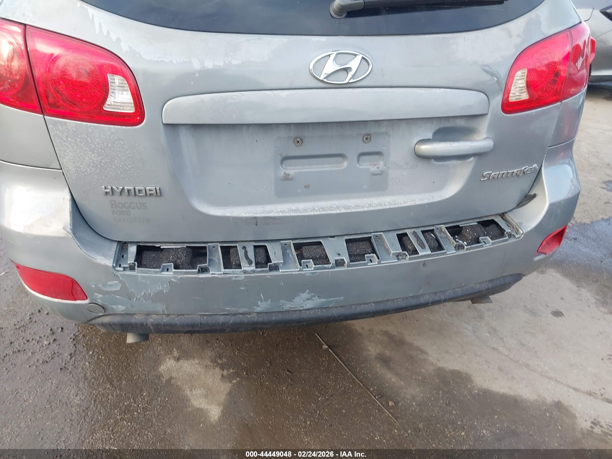 HYUNDAI SANTA image 6