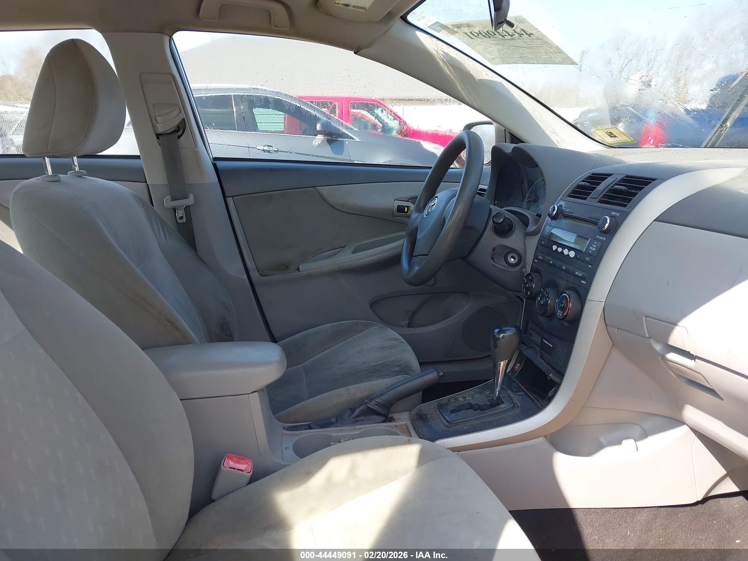 TOYOTA COROLLA image 5