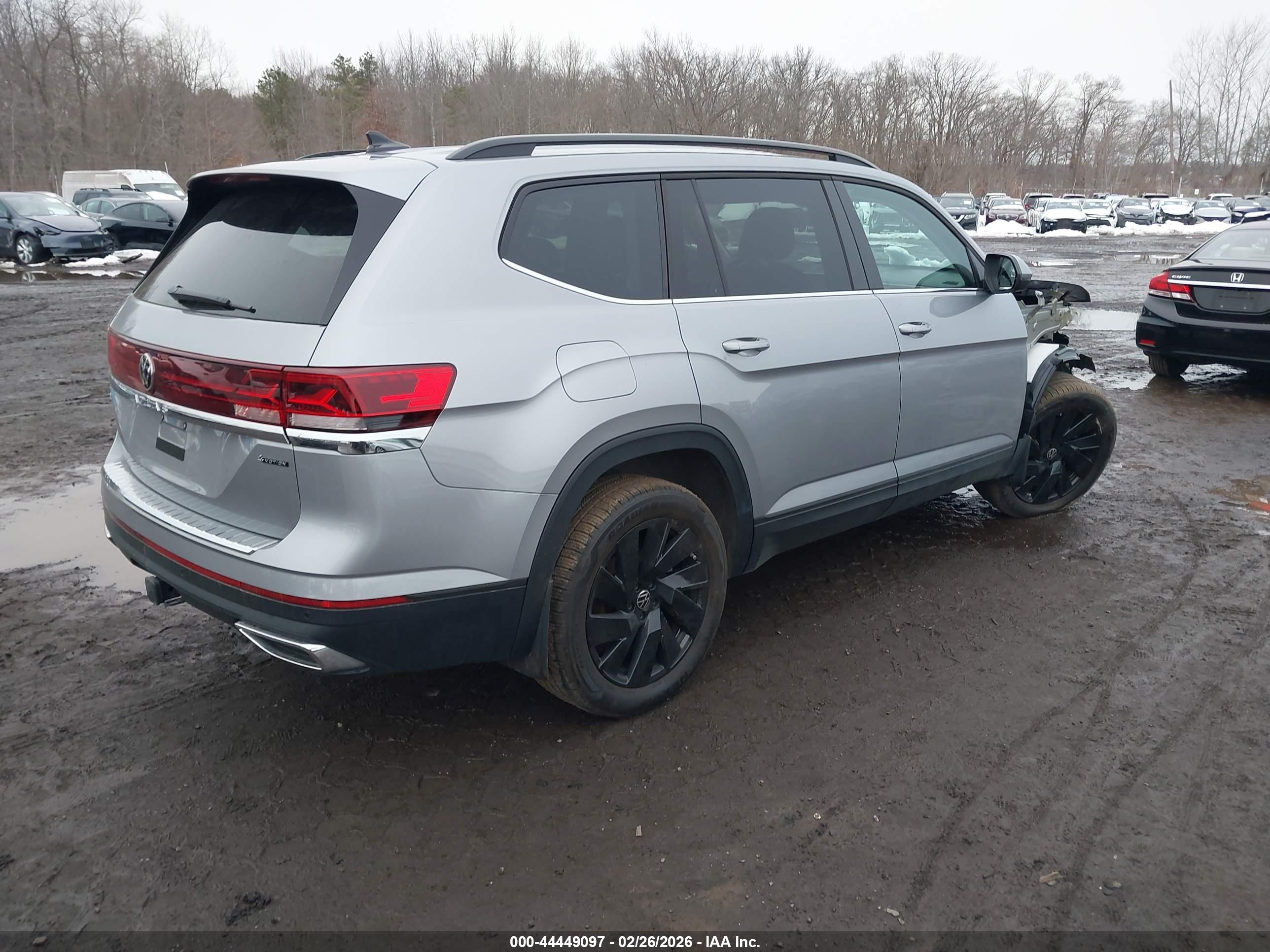VOLKSWAGEN ATLAS image 4