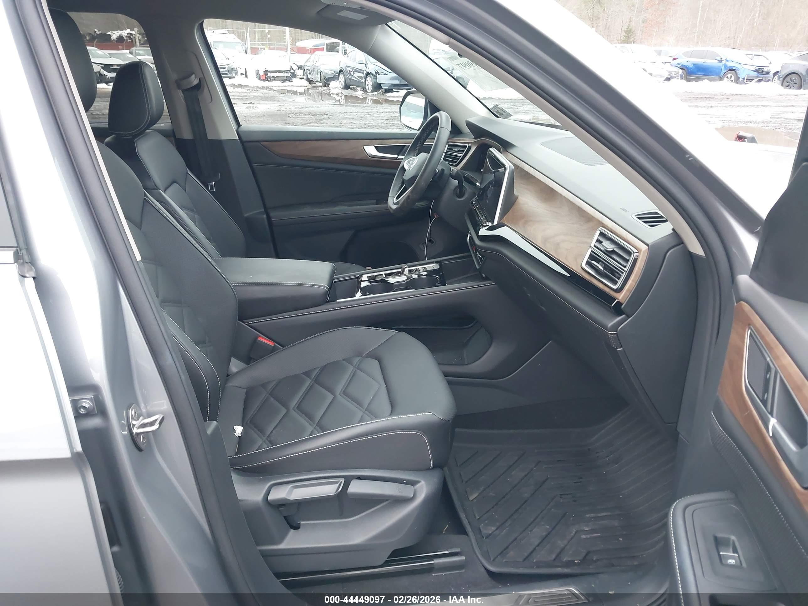 VOLKSWAGEN ATLAS image 5