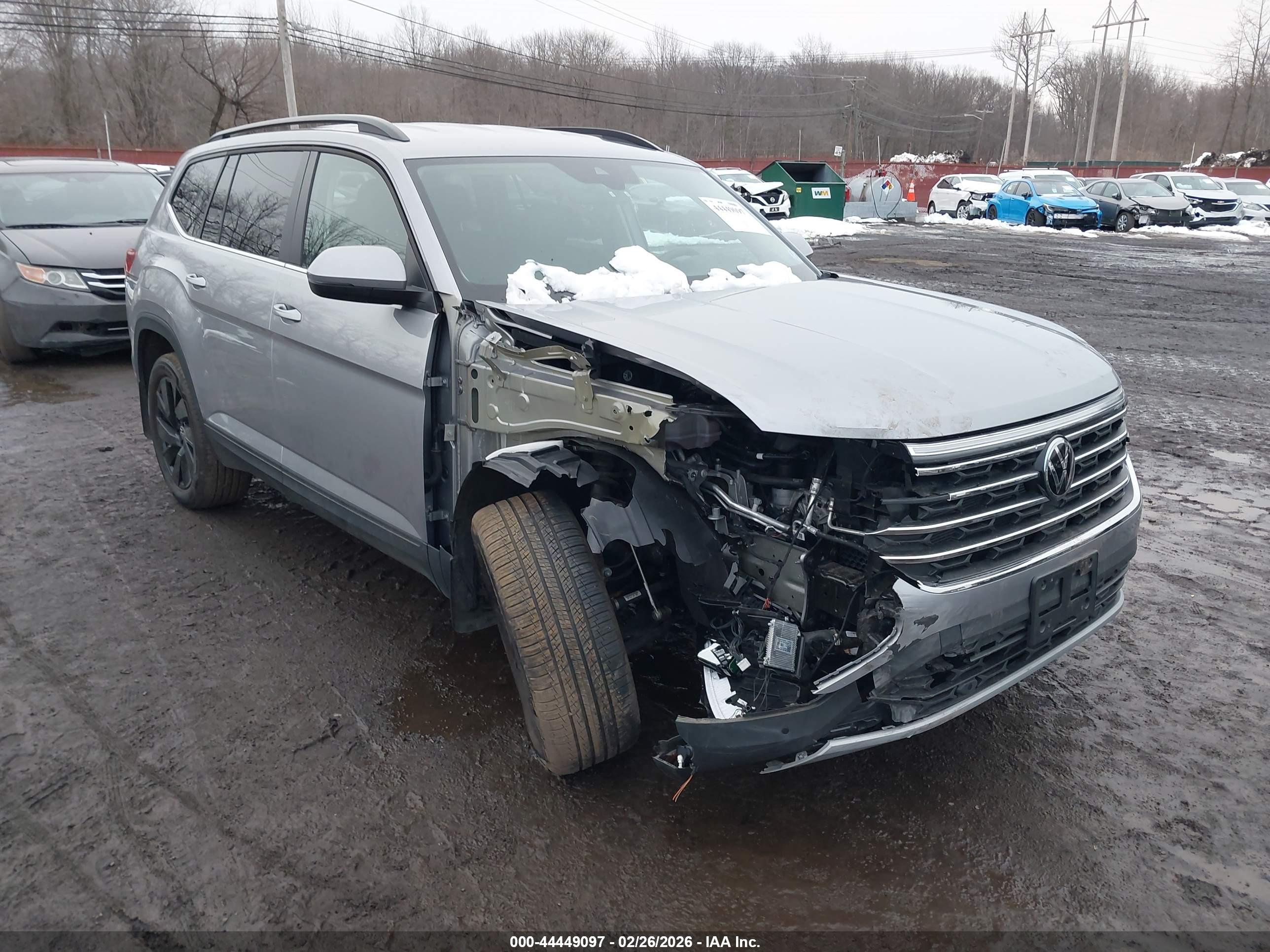 VOLKSWAGEN ATLAS image 6