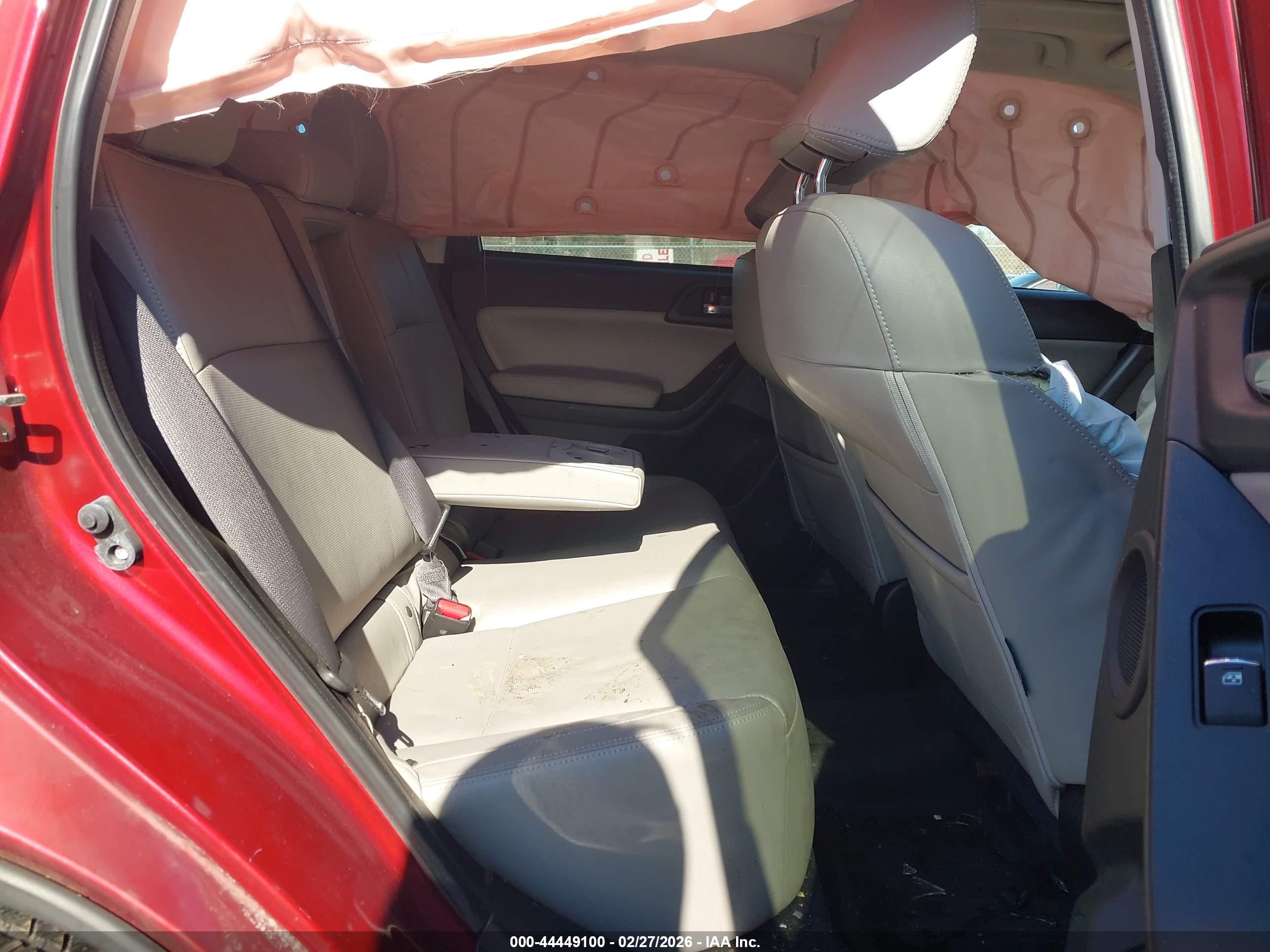 SUBARU FORESTER image 8