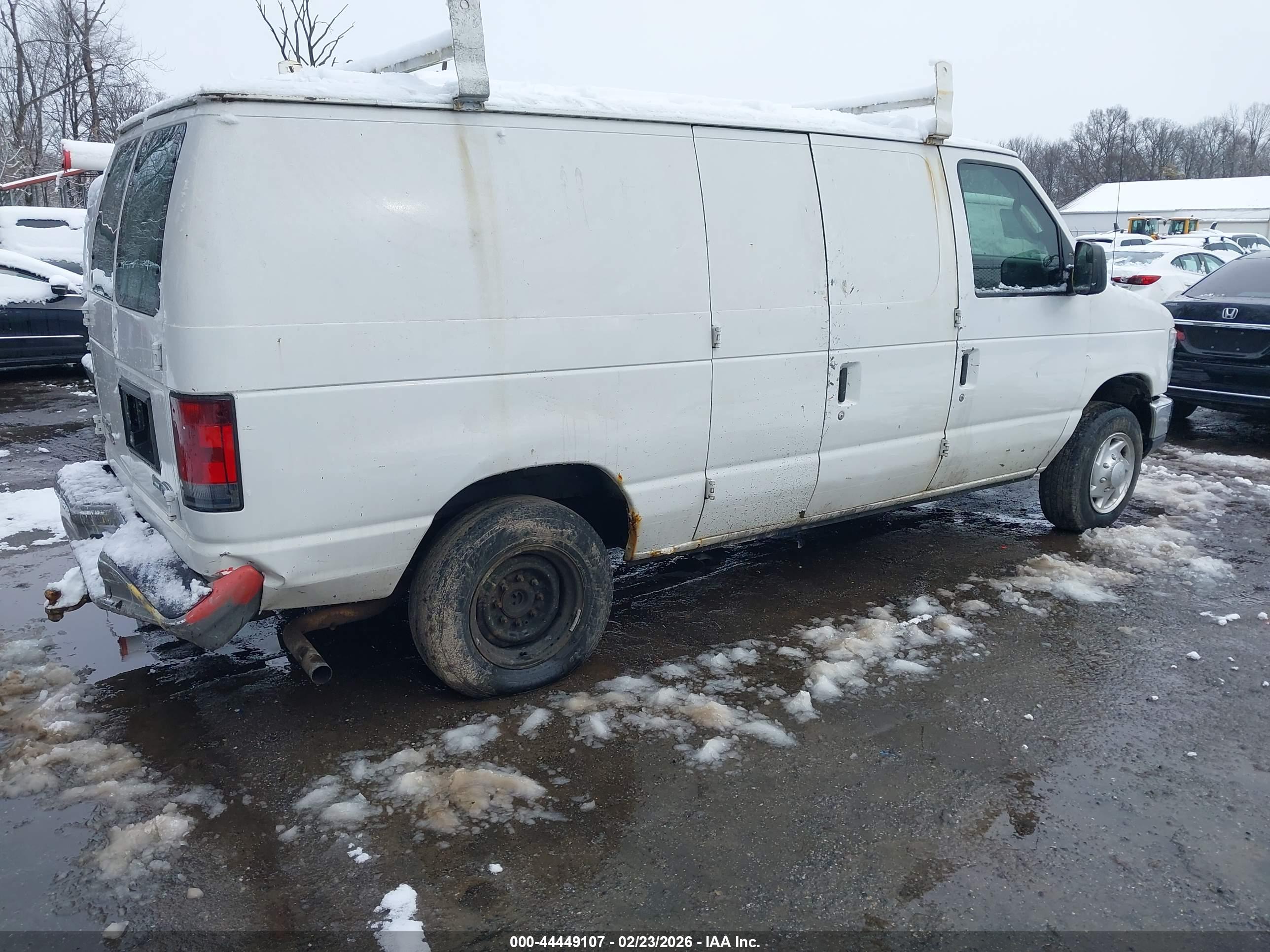 FORD E-150 image 4