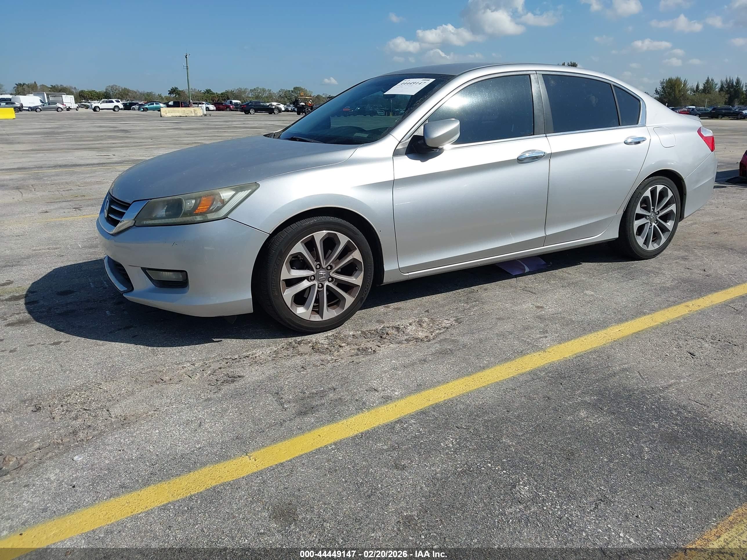 HONDA ACCORD image 2