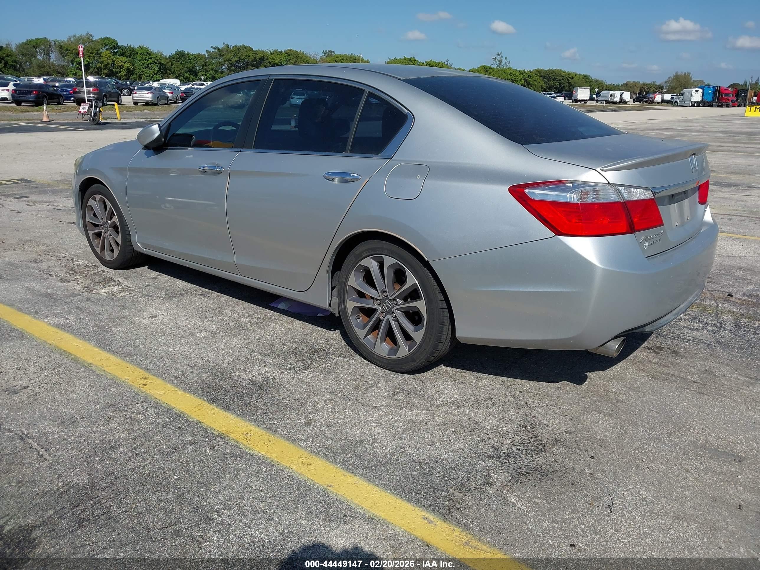 HONDA ACCORD image 3