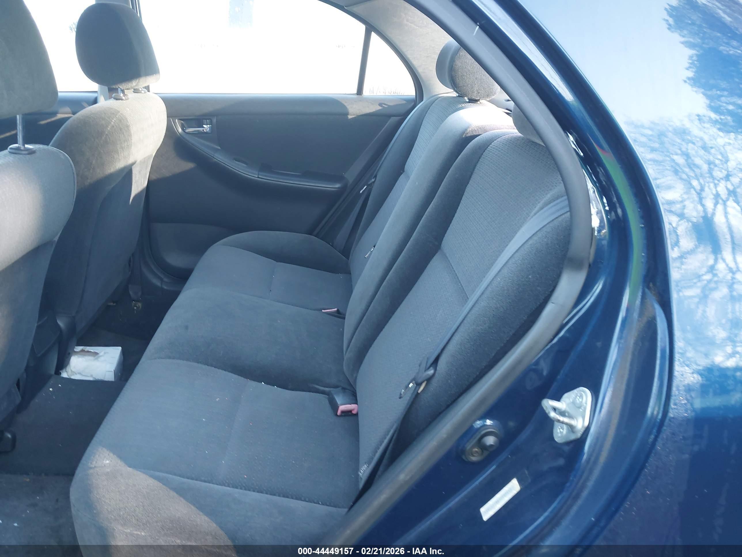 TOYOTA COROLLA image 8
