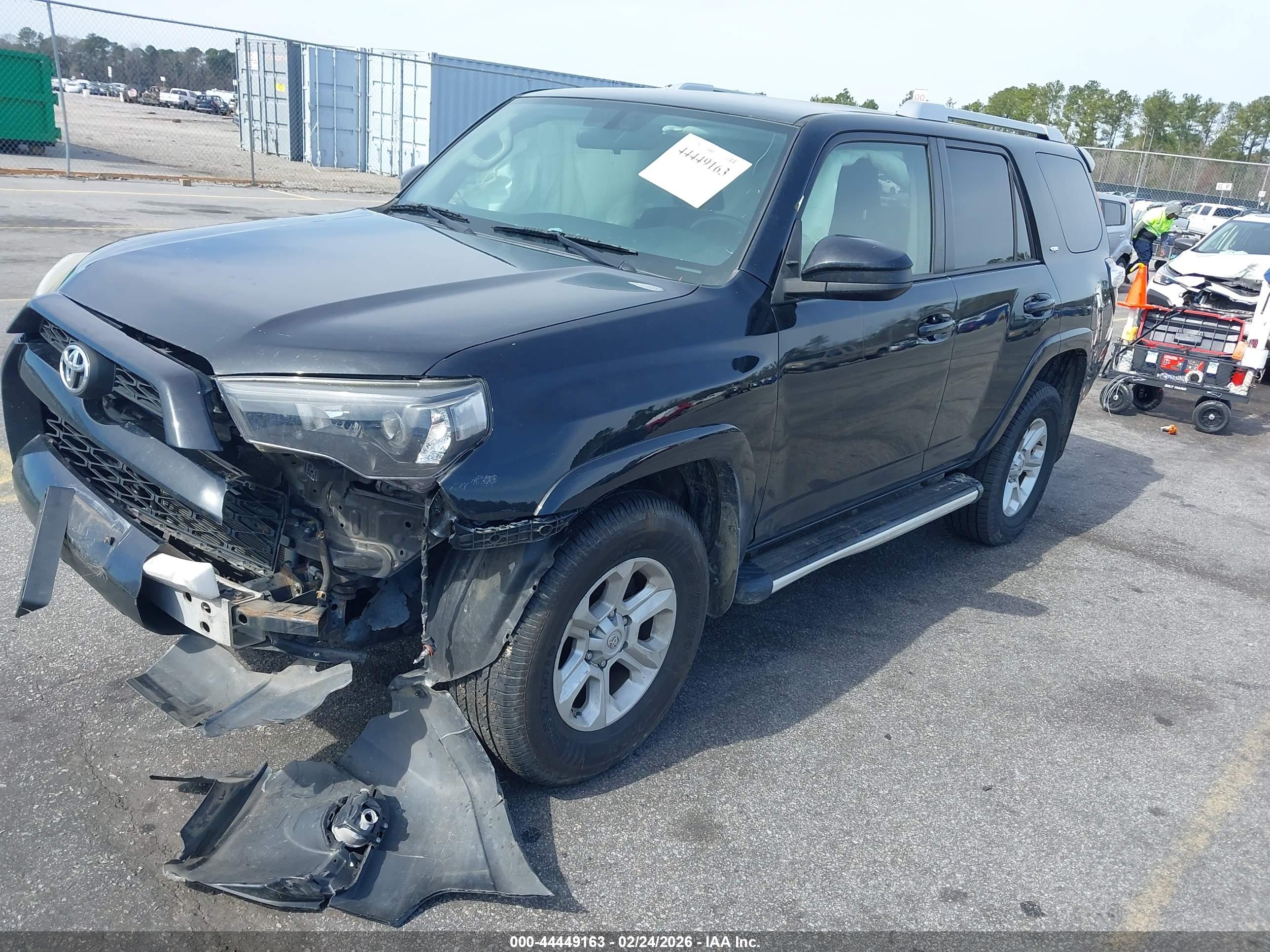 TOYOTA 4RUNNER image 2