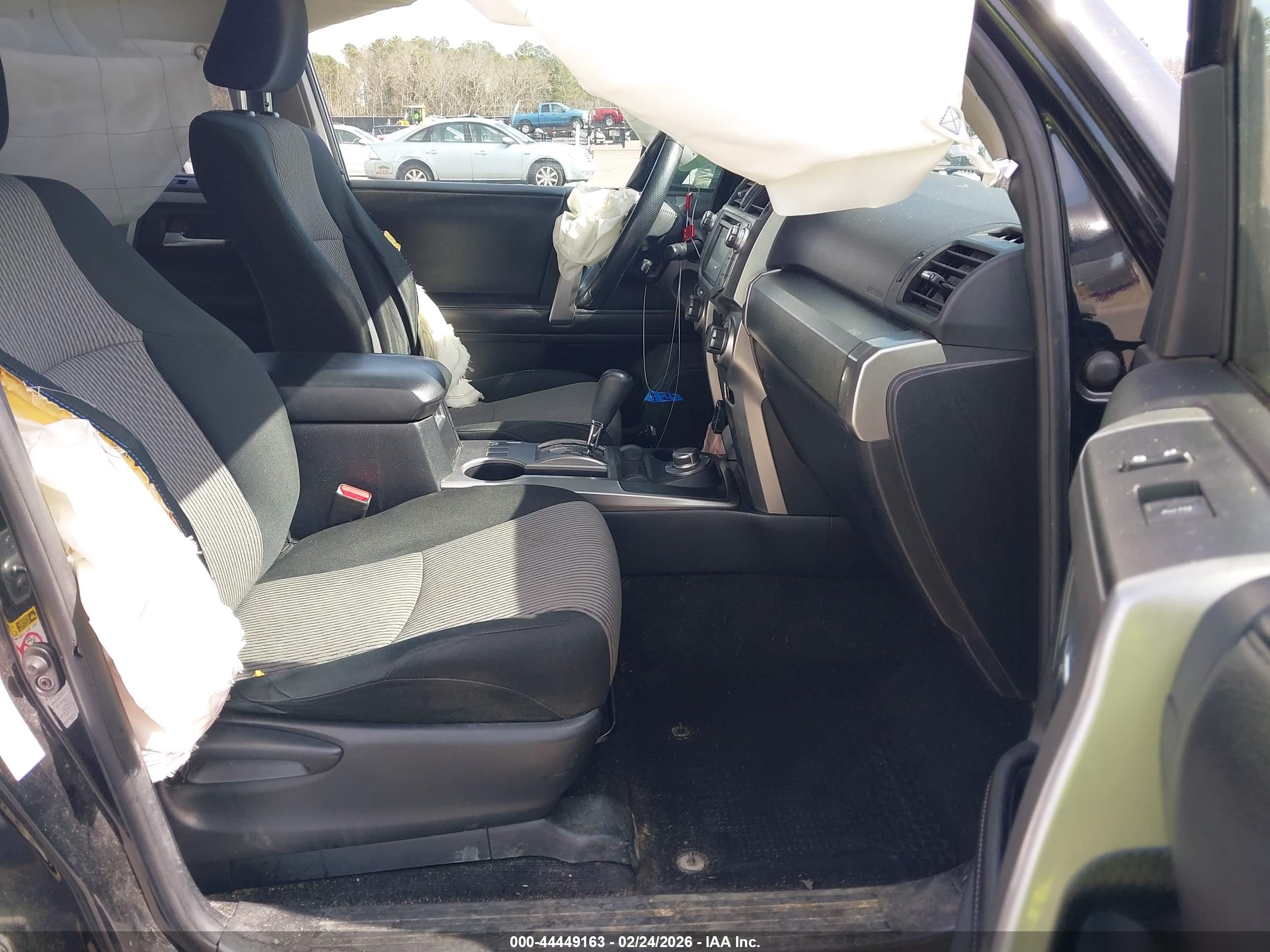 TOYOTA 4RUNNER image 5