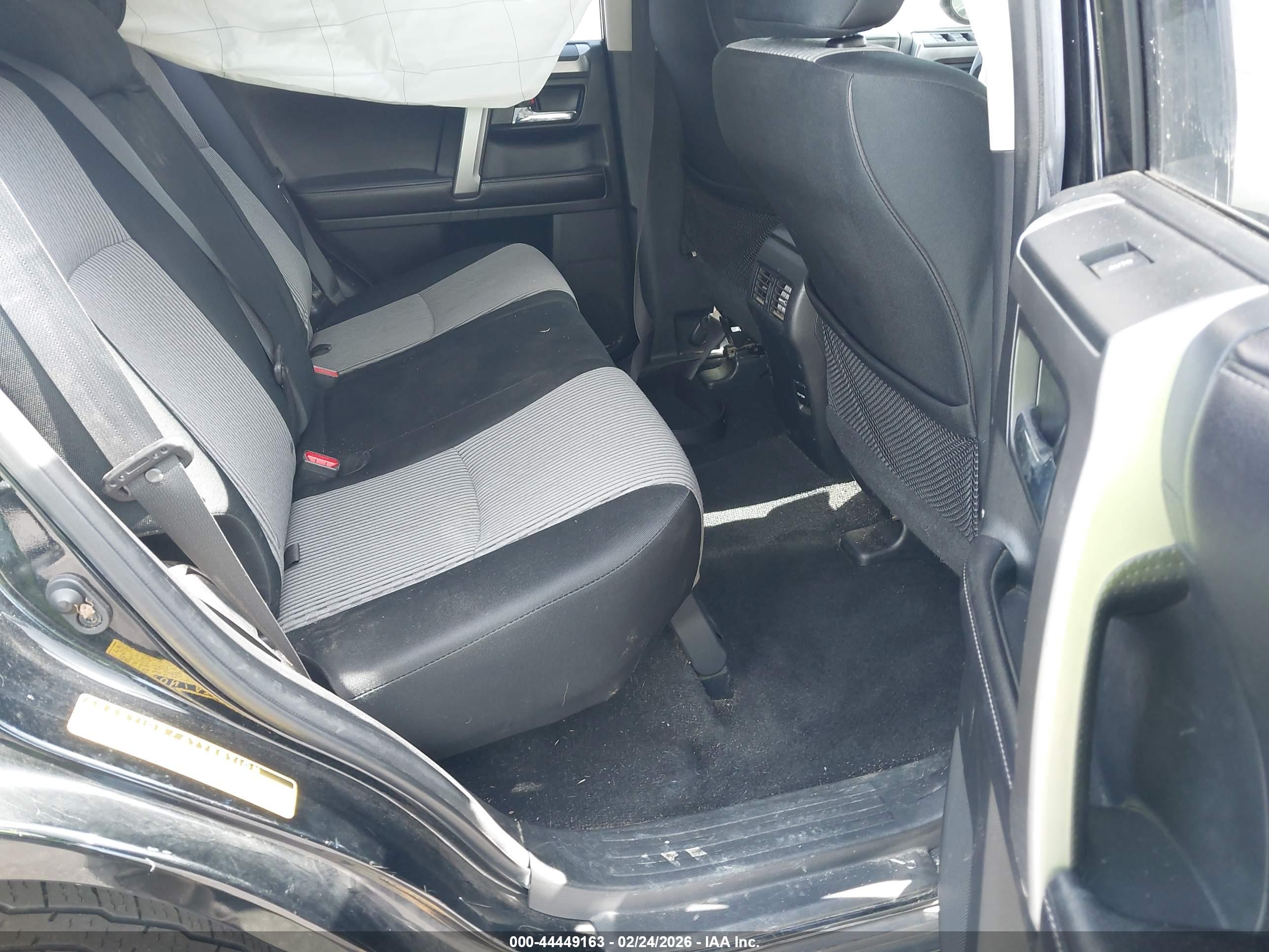 TOYOTA 4RUNNER image 8