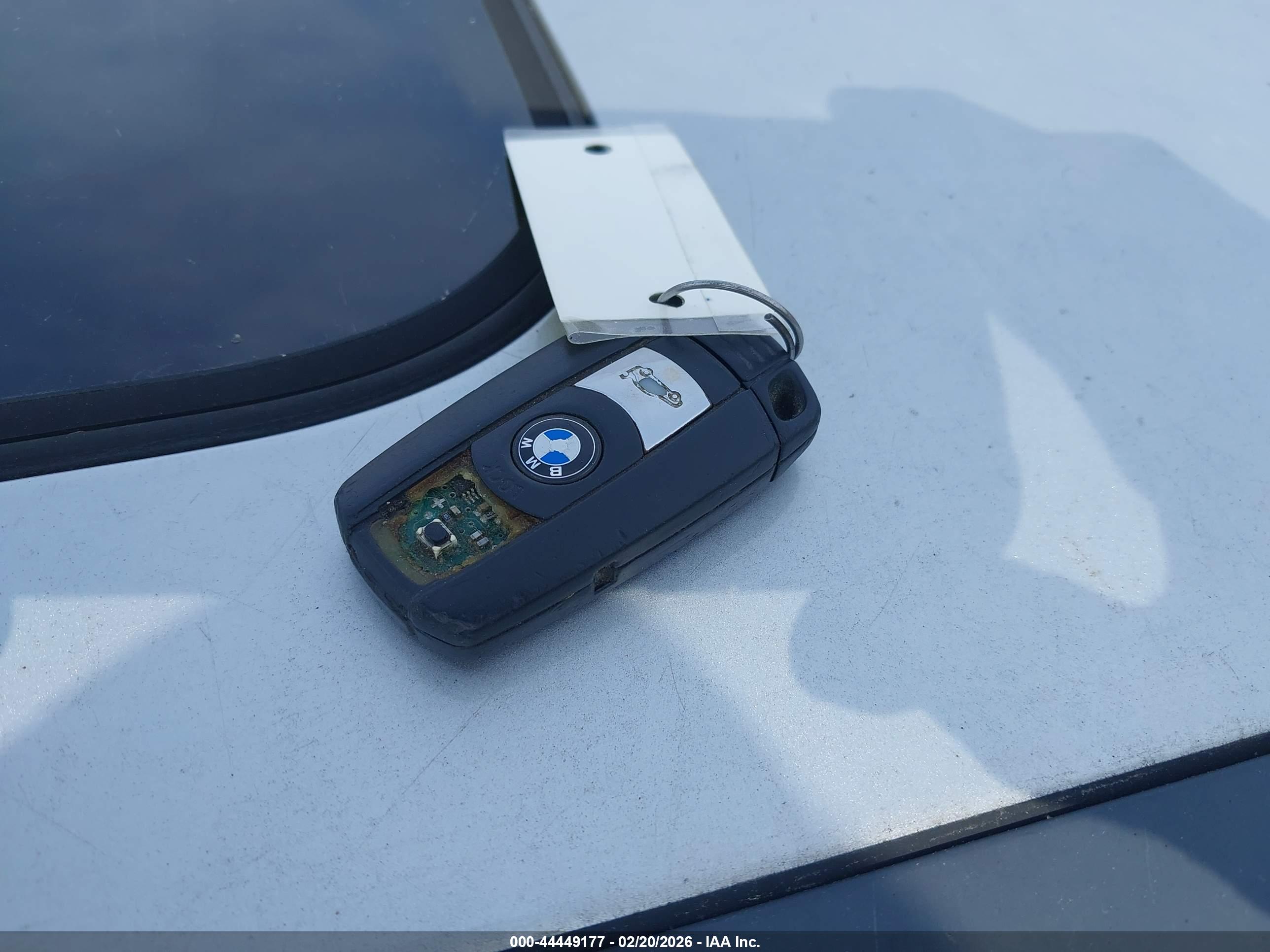 BMW 328I image 11
