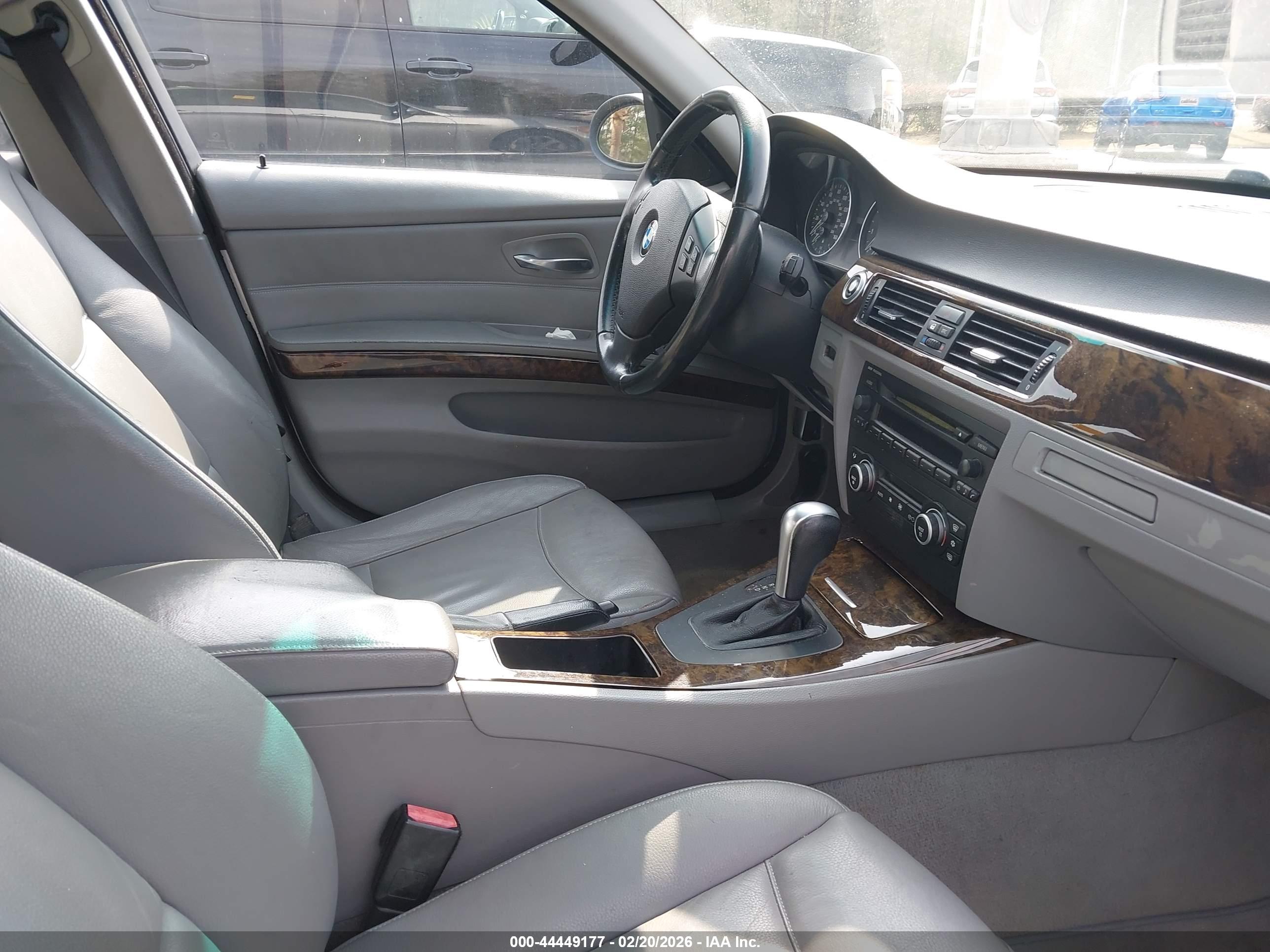 BMW 328I image 5