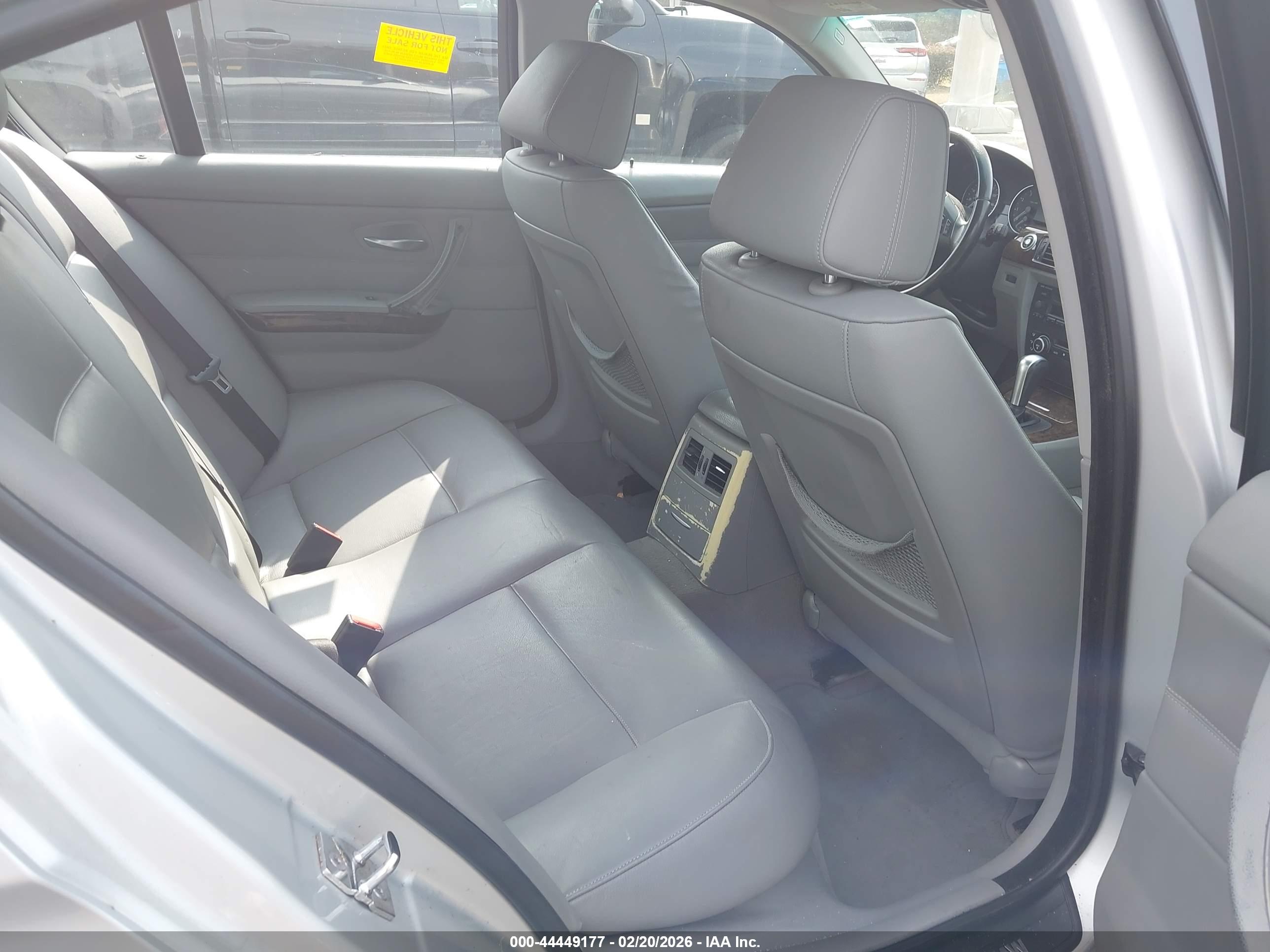 BMW 328I image 8