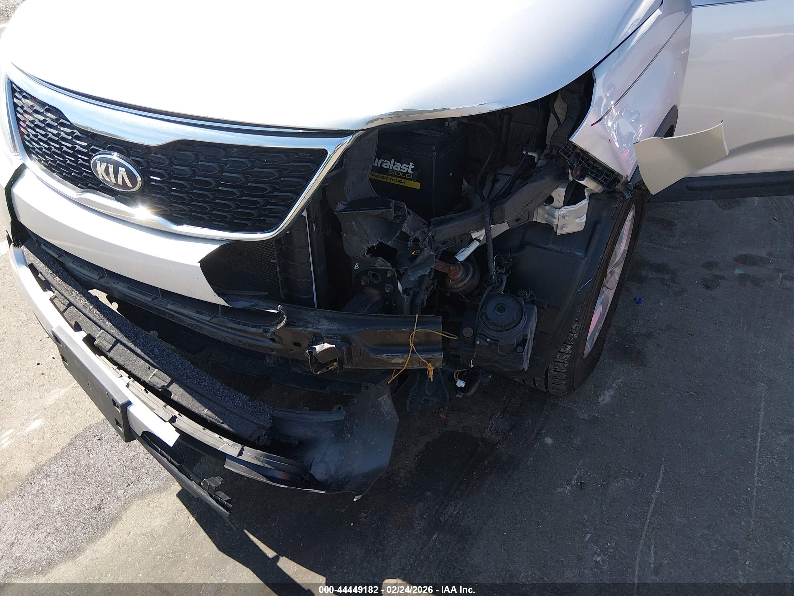 KIA SORENTO image 6