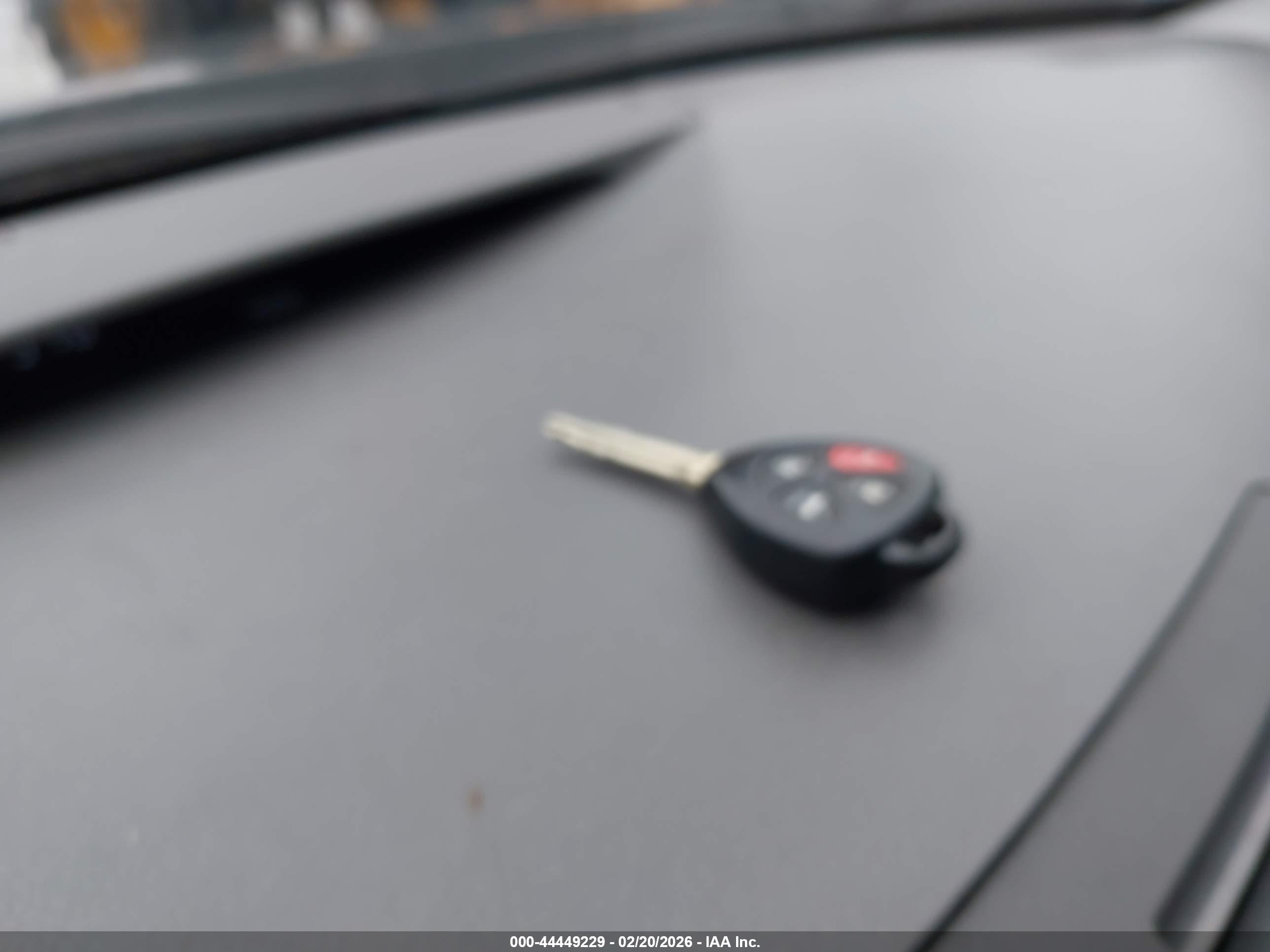TOYOTA CAMRY image 11