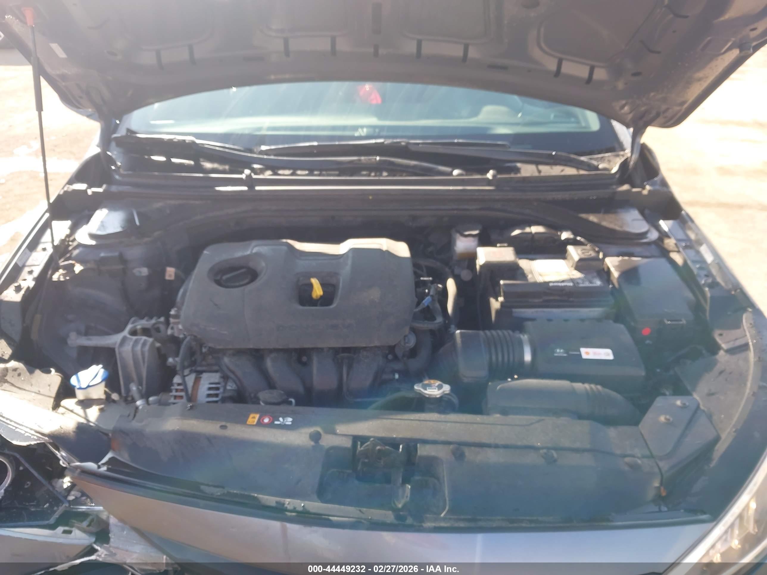 HYUNDAI ELANTRA image 10