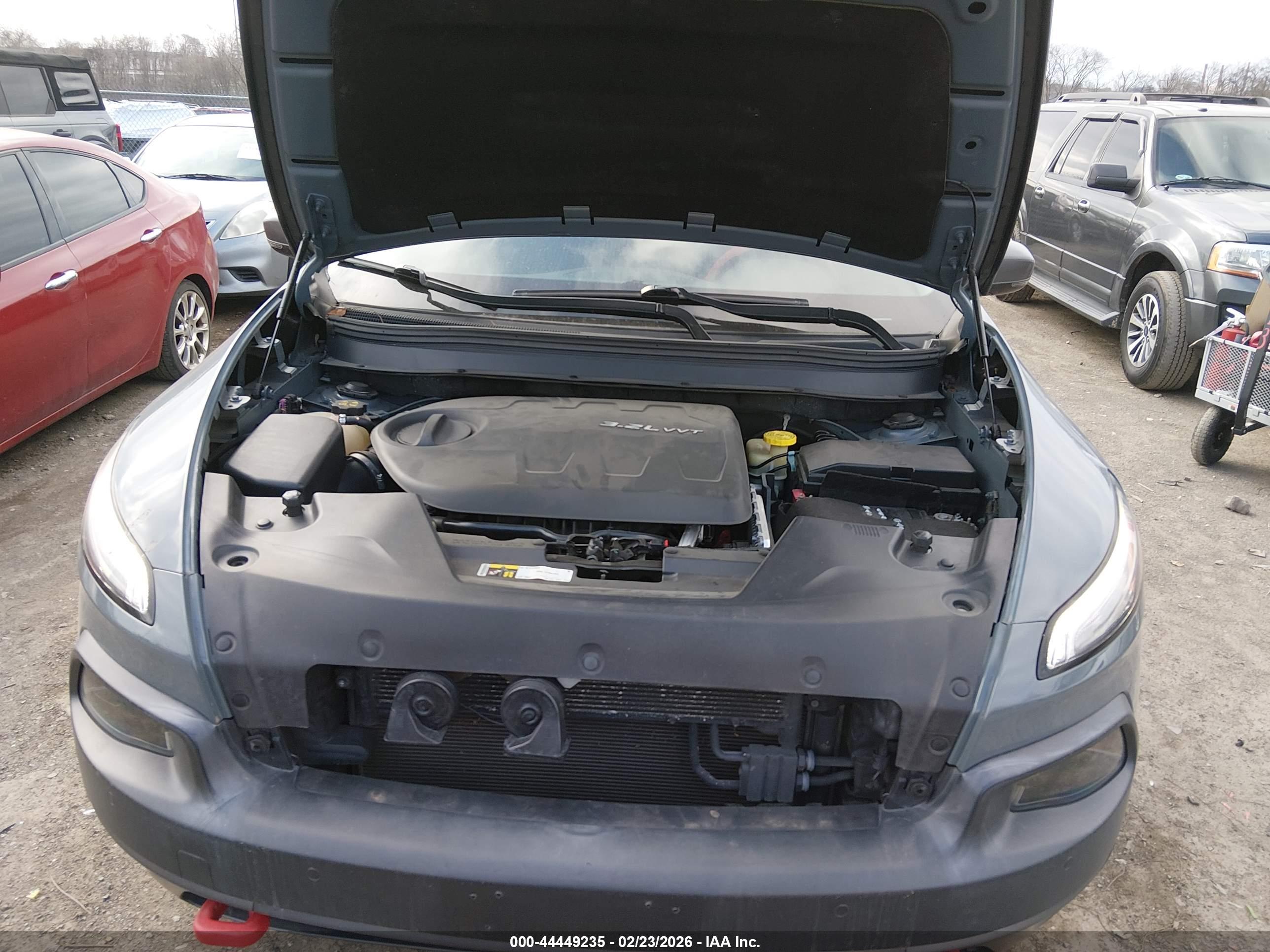 JEEP CHEROKEE image 10
