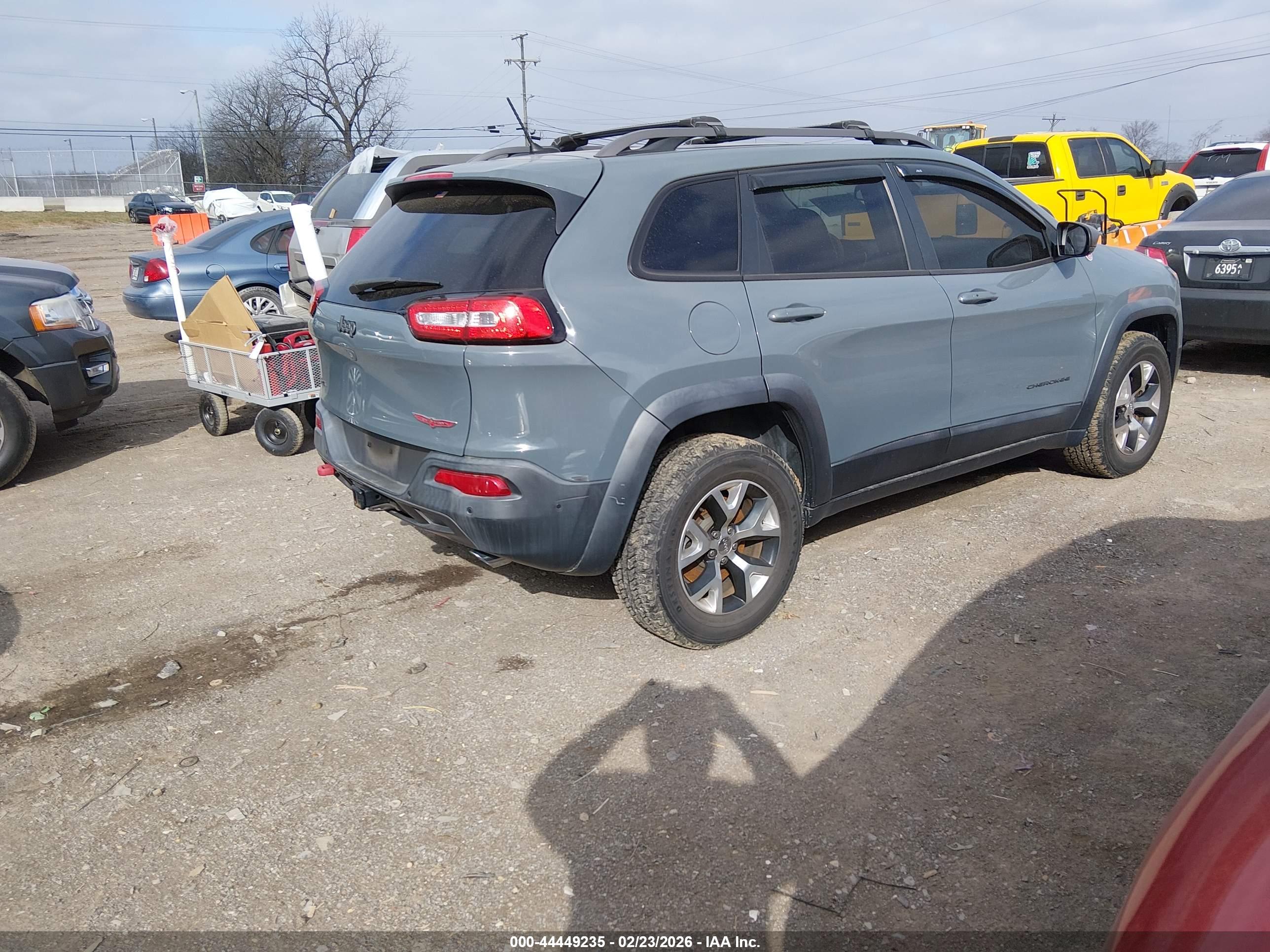 JEEP CHEROKEE image 4