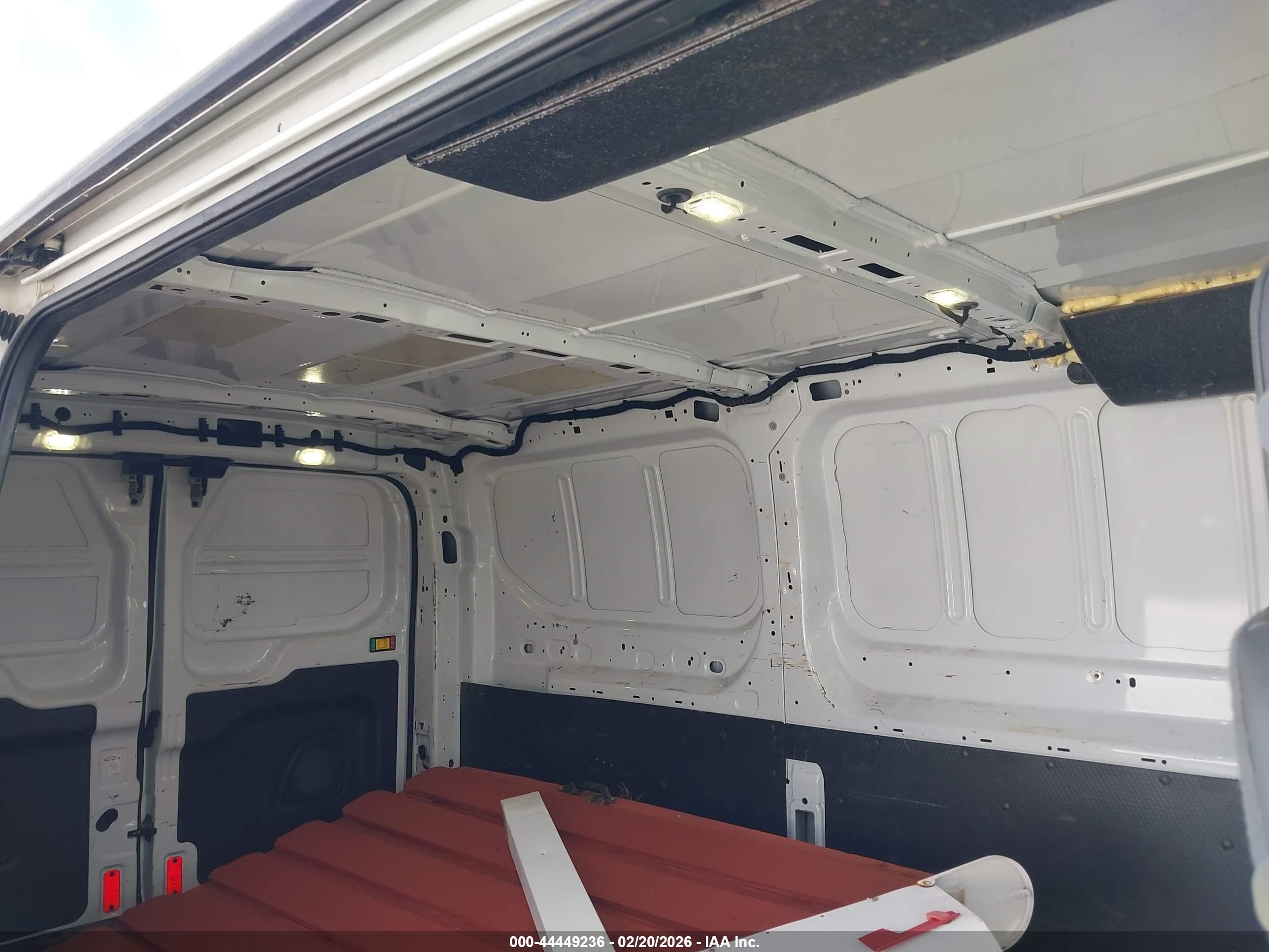 FORD TRANSIT-150 image 8