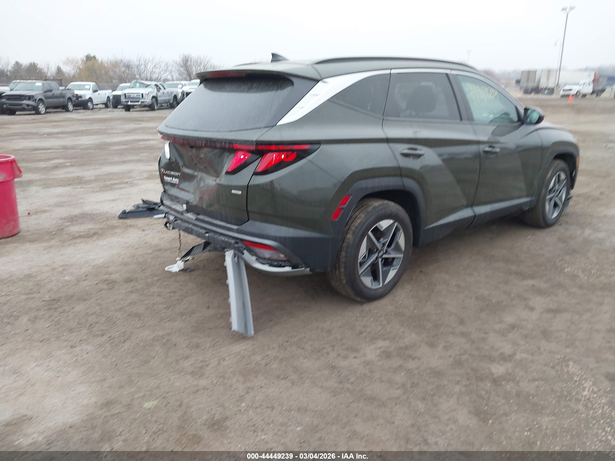 HYUNDAI TUCSON image 4