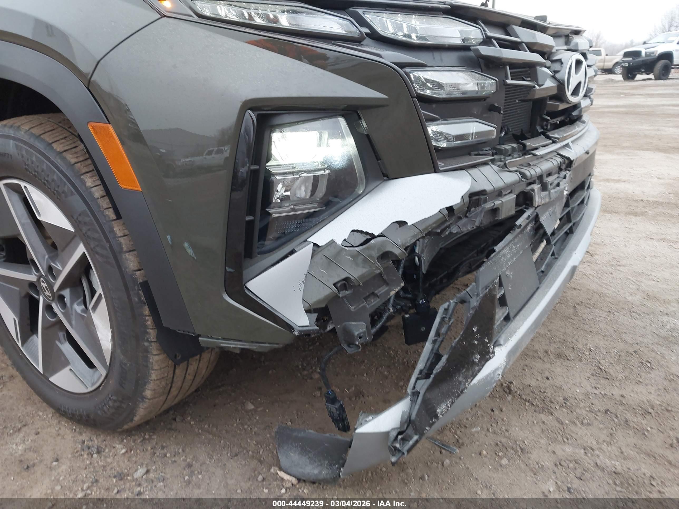 HYUNDAI TUCSON image 6