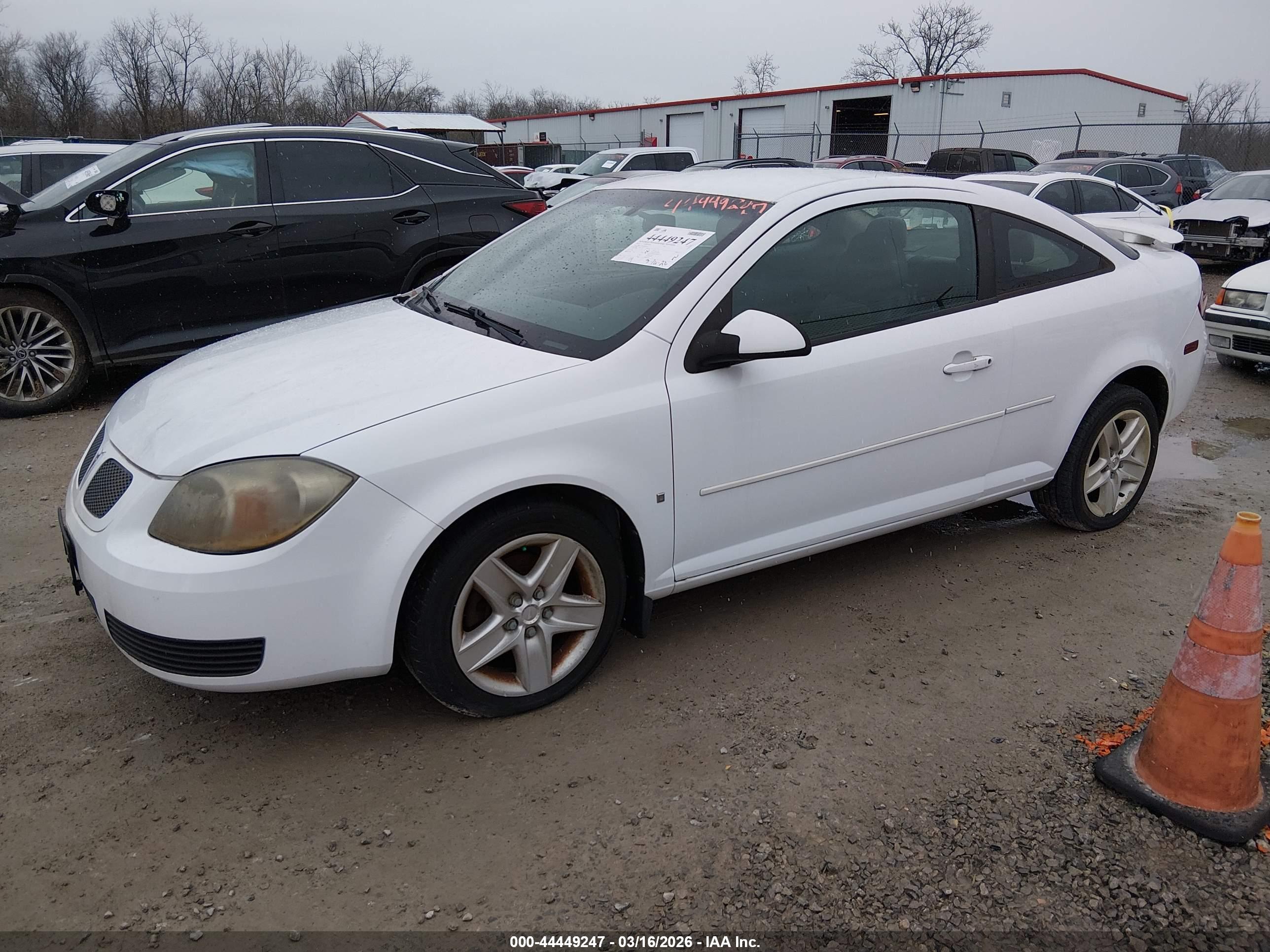 PONTIAC G5 image 2
