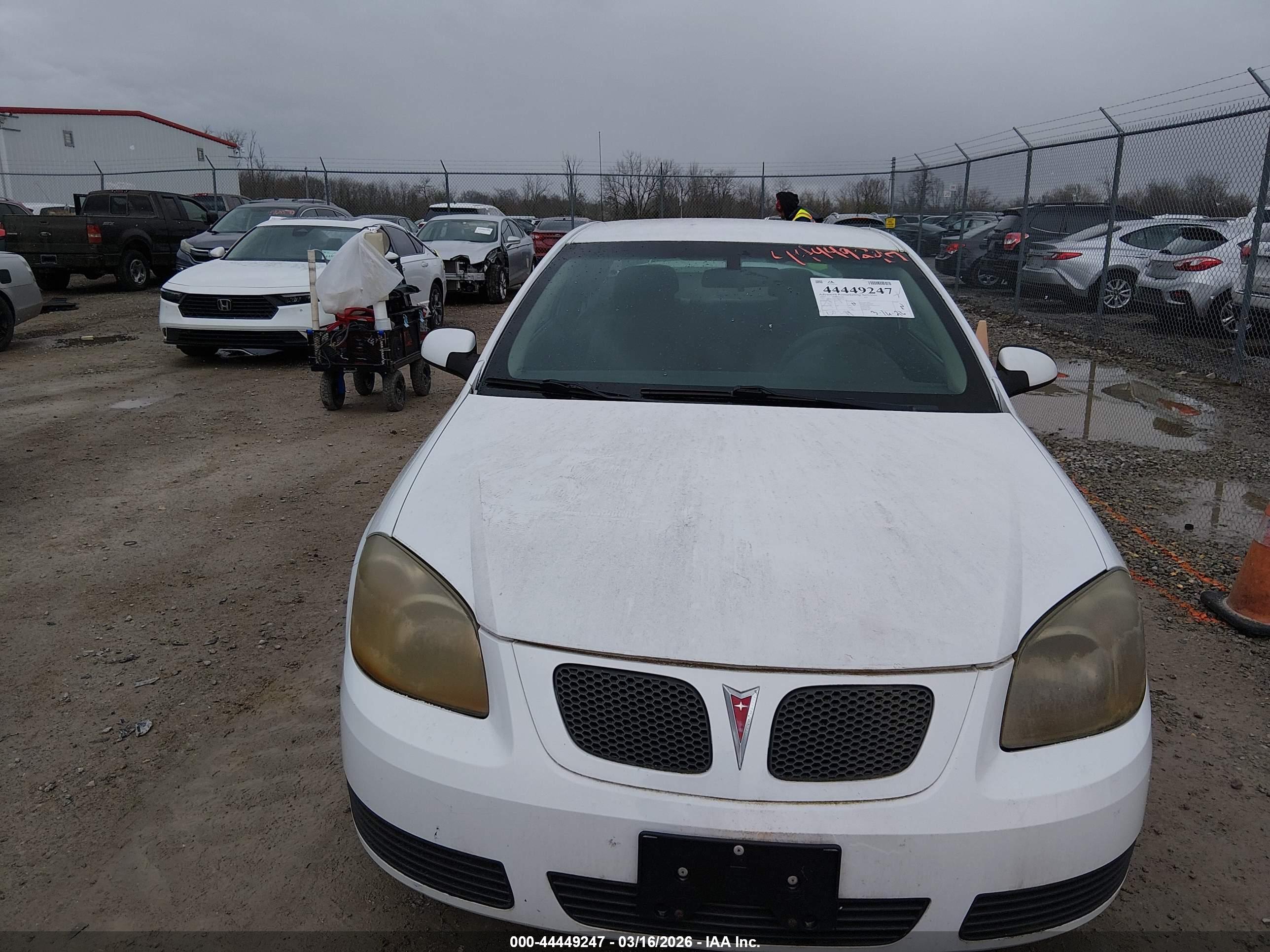 PONTIAC G5 image 6