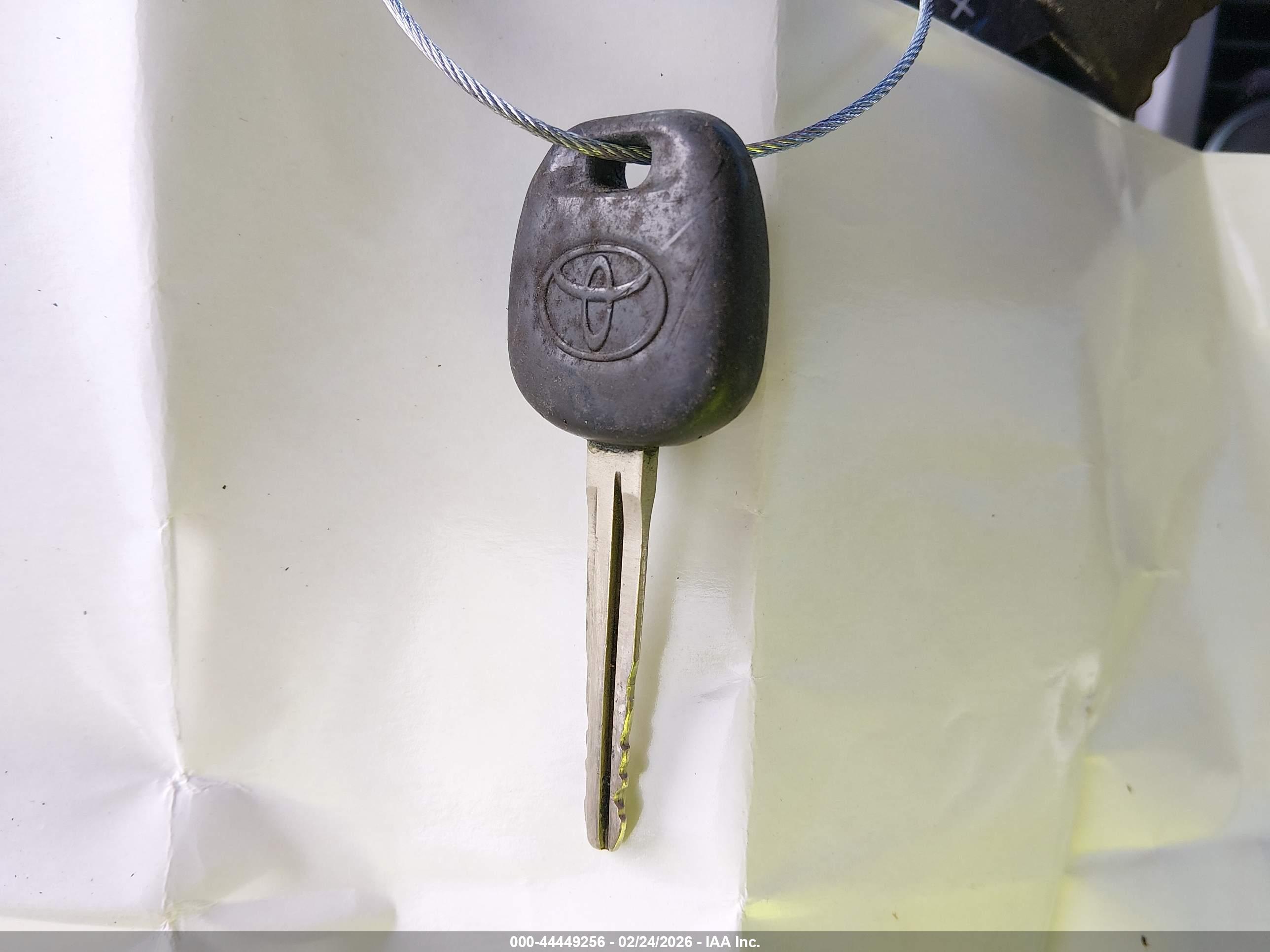 TOYOTA 4RUNNER image 11